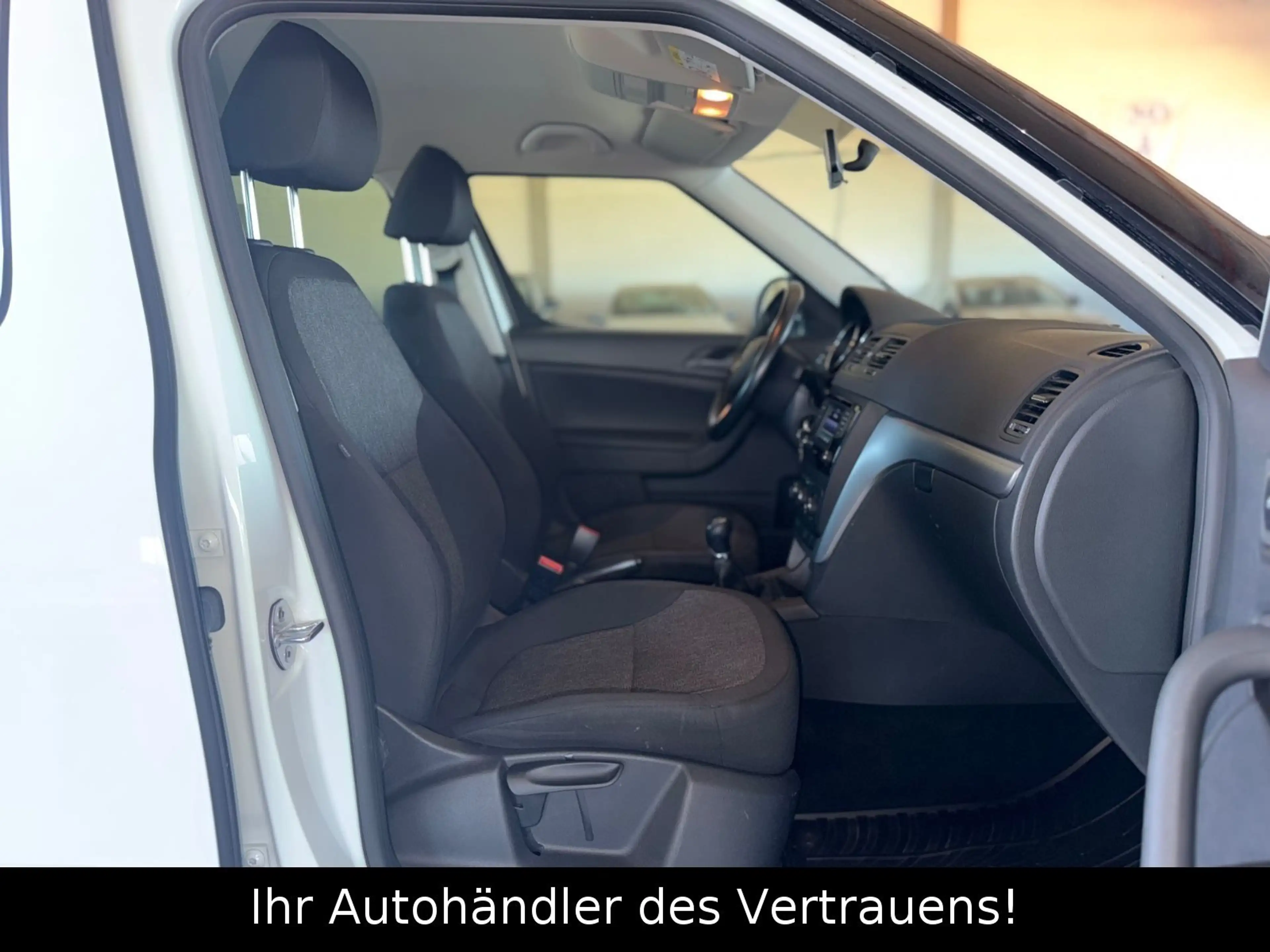 Skoda Yeti Cool Edition*PDC*Tempomat*SHZ*Bluetooth — photo 13