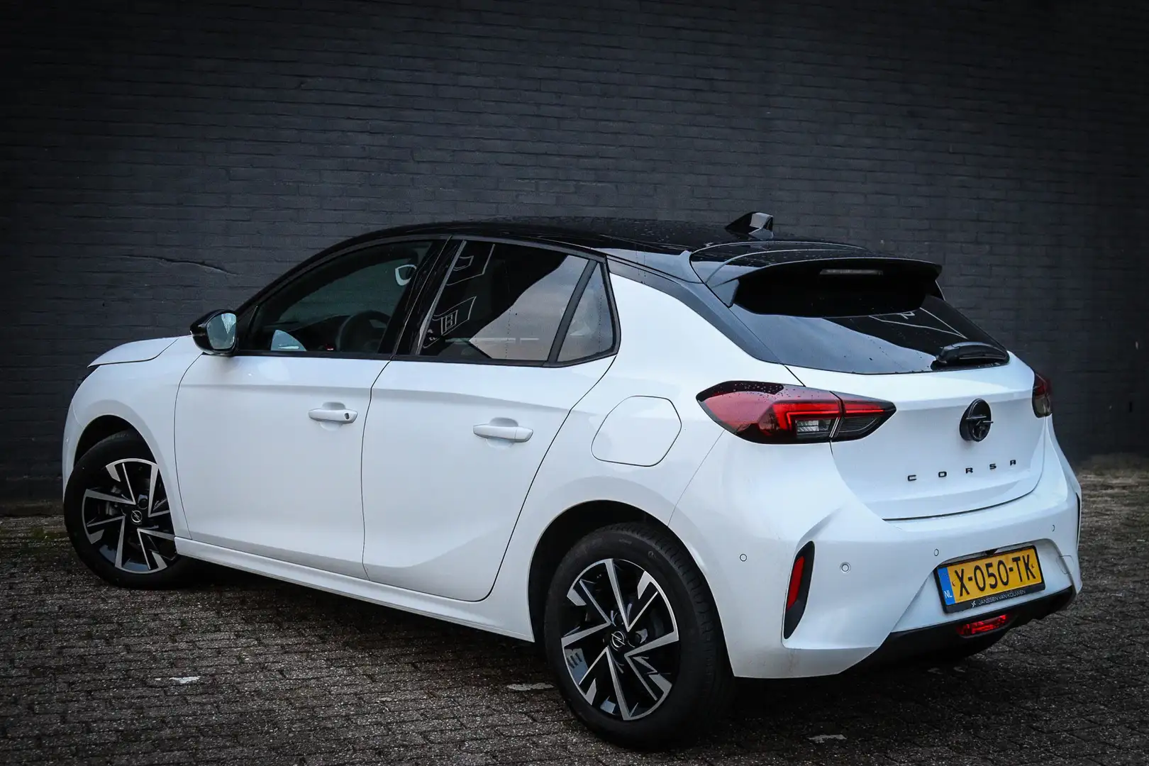 Opel Corsa 1.2 GS Nieuw binnen; Jouw droomauto? Blanc - 2