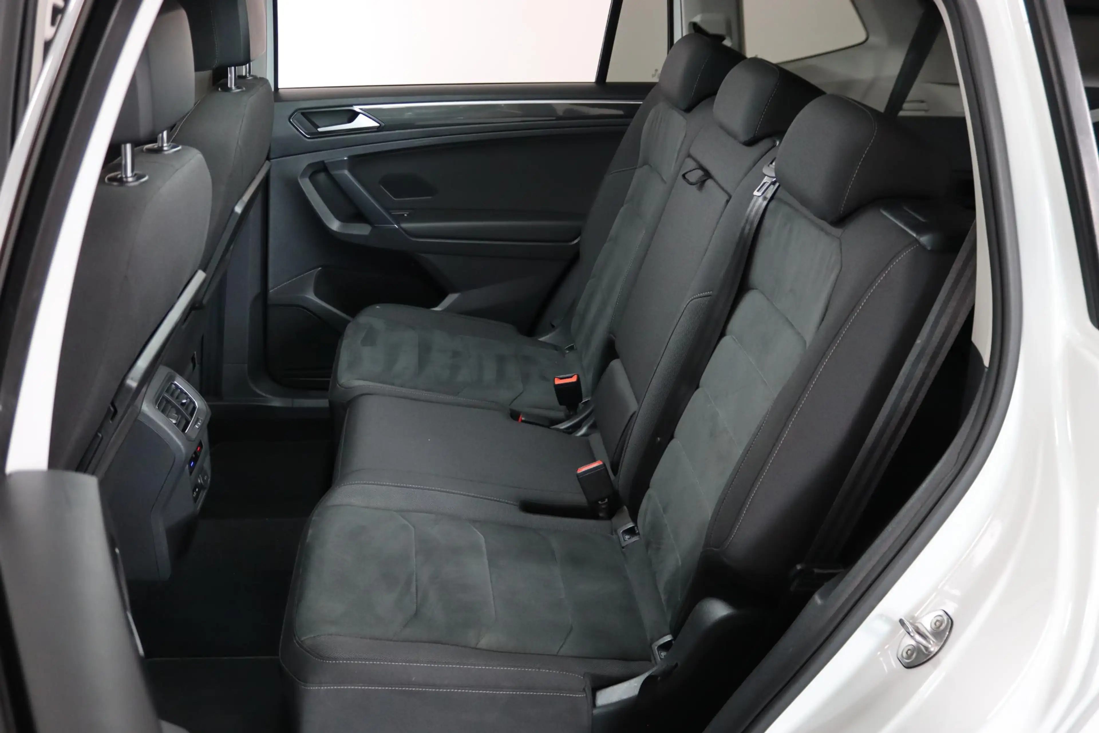 Volkswagen Tiguan Allspace 2.0 TSI 4Motion, Highline, 7-Persoons, Trekhaak, 3 — photo 5
