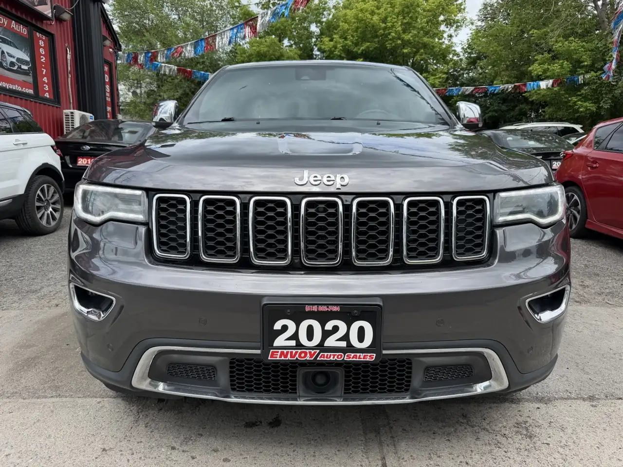 Jeep Grand Cherokee снимка Jeep Grand Cherokee