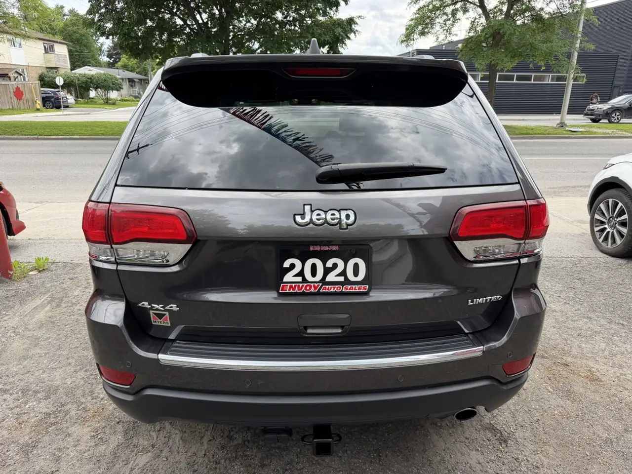 Jeep Grand Cherokee снимка Jeep Grand Cherokee