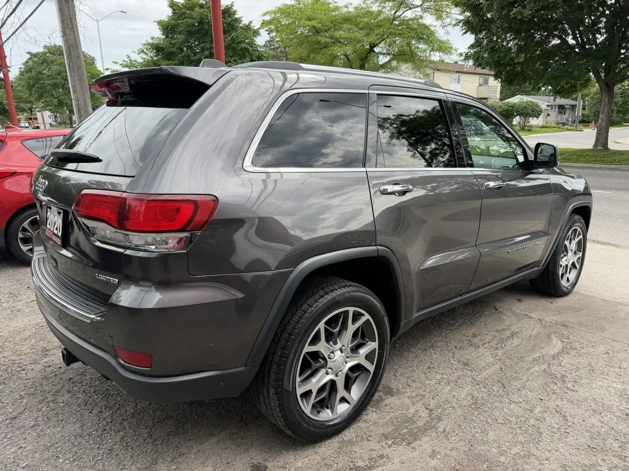 Jeep Grand Cherokee снимка Jeep Grand Cherokee