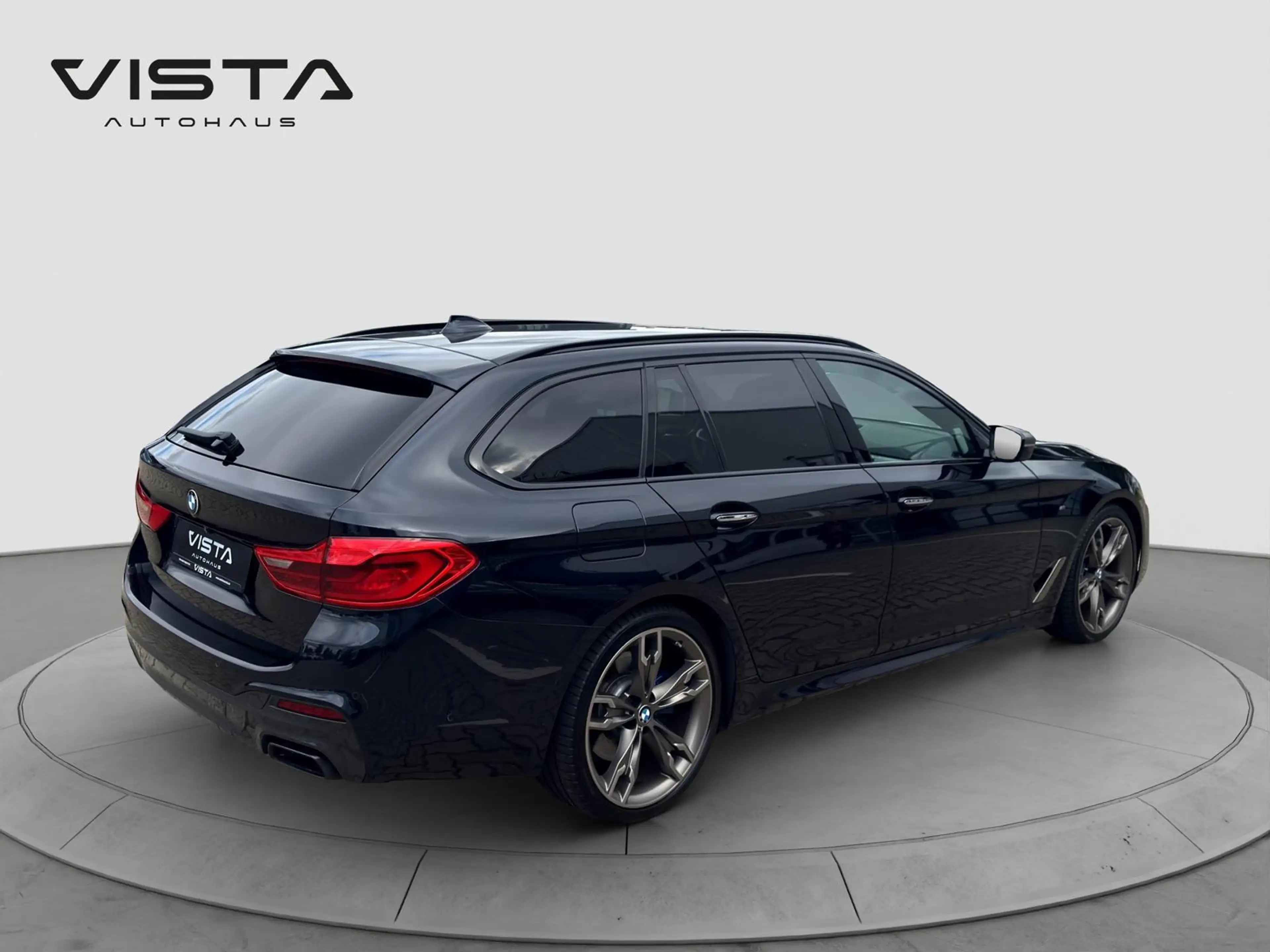 BMW 550 M50d *ViCo*B&W*MEMRY*M-SPORT*APP*STHZ*360°* — photo 8