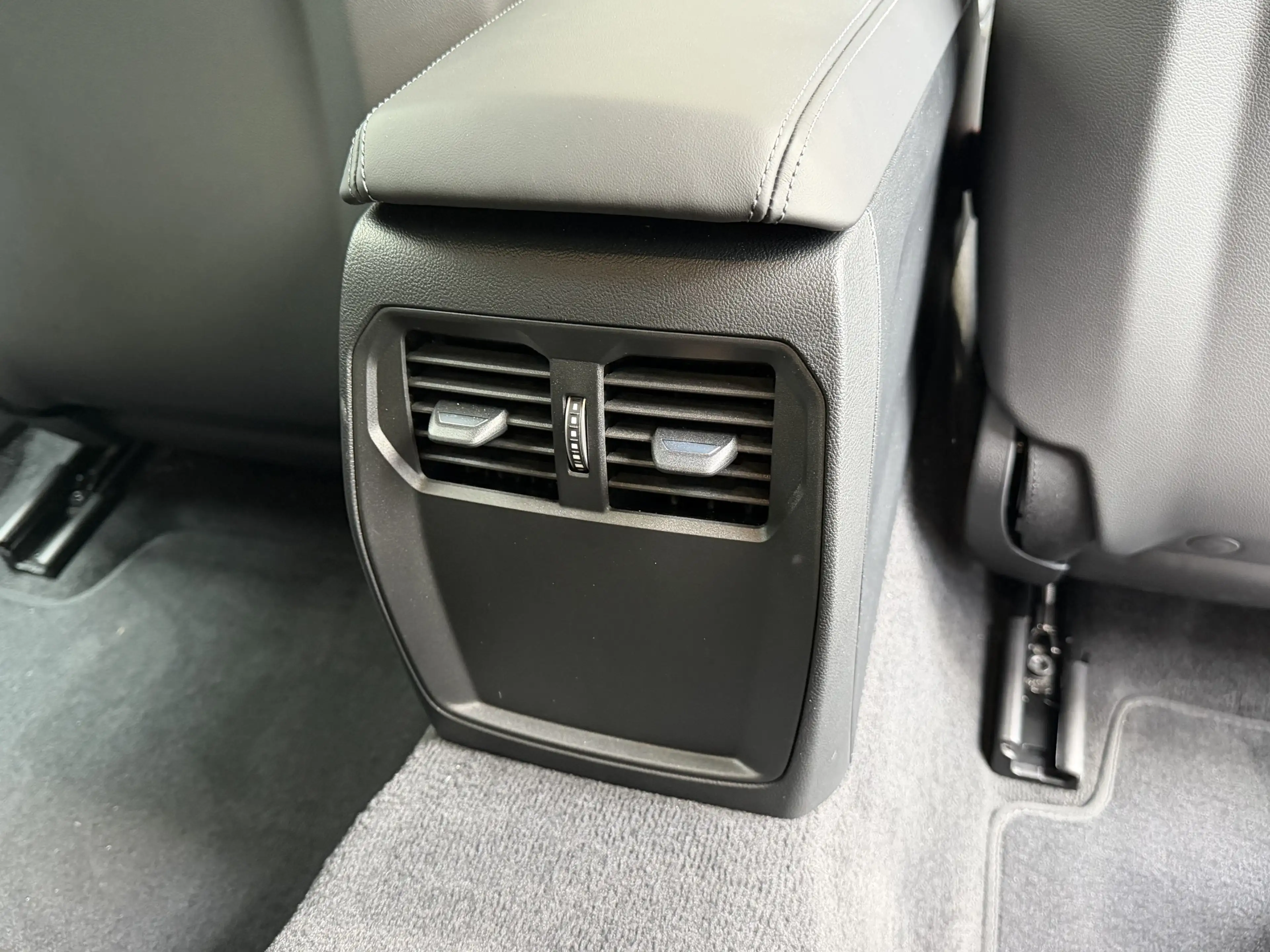 BMW M4 xDrive Competition Sitzlüftung ACC 360° — photo 22