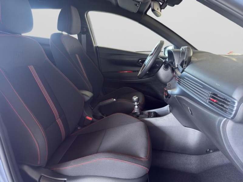 Hyundai i20 N LINE + SITZHEIZUNG HINTEN + SCHWARZ-DACH Klima — photo 6
