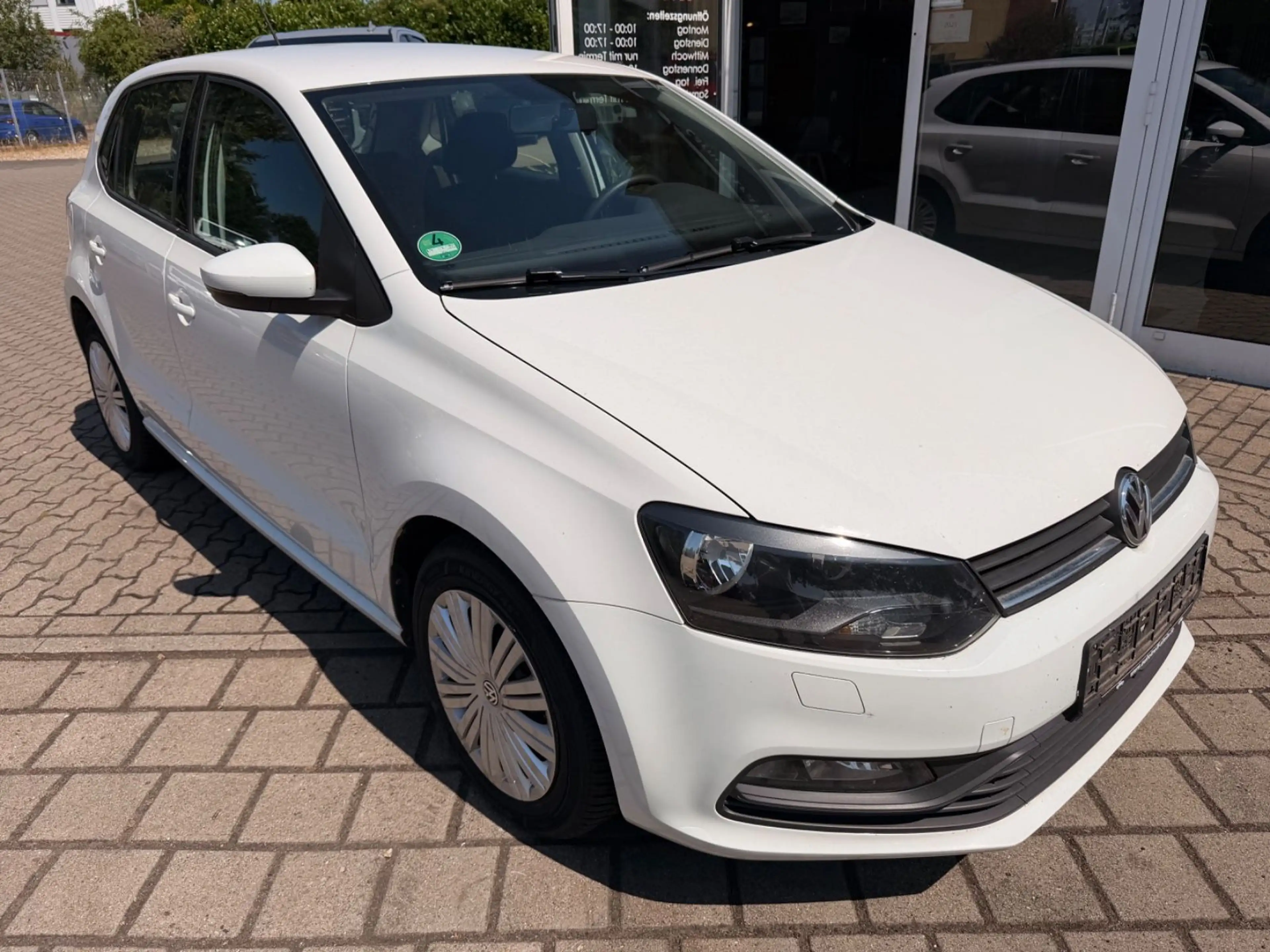Volkswagen Polo V Match , Sitzheizung,Allwetter — photo 2