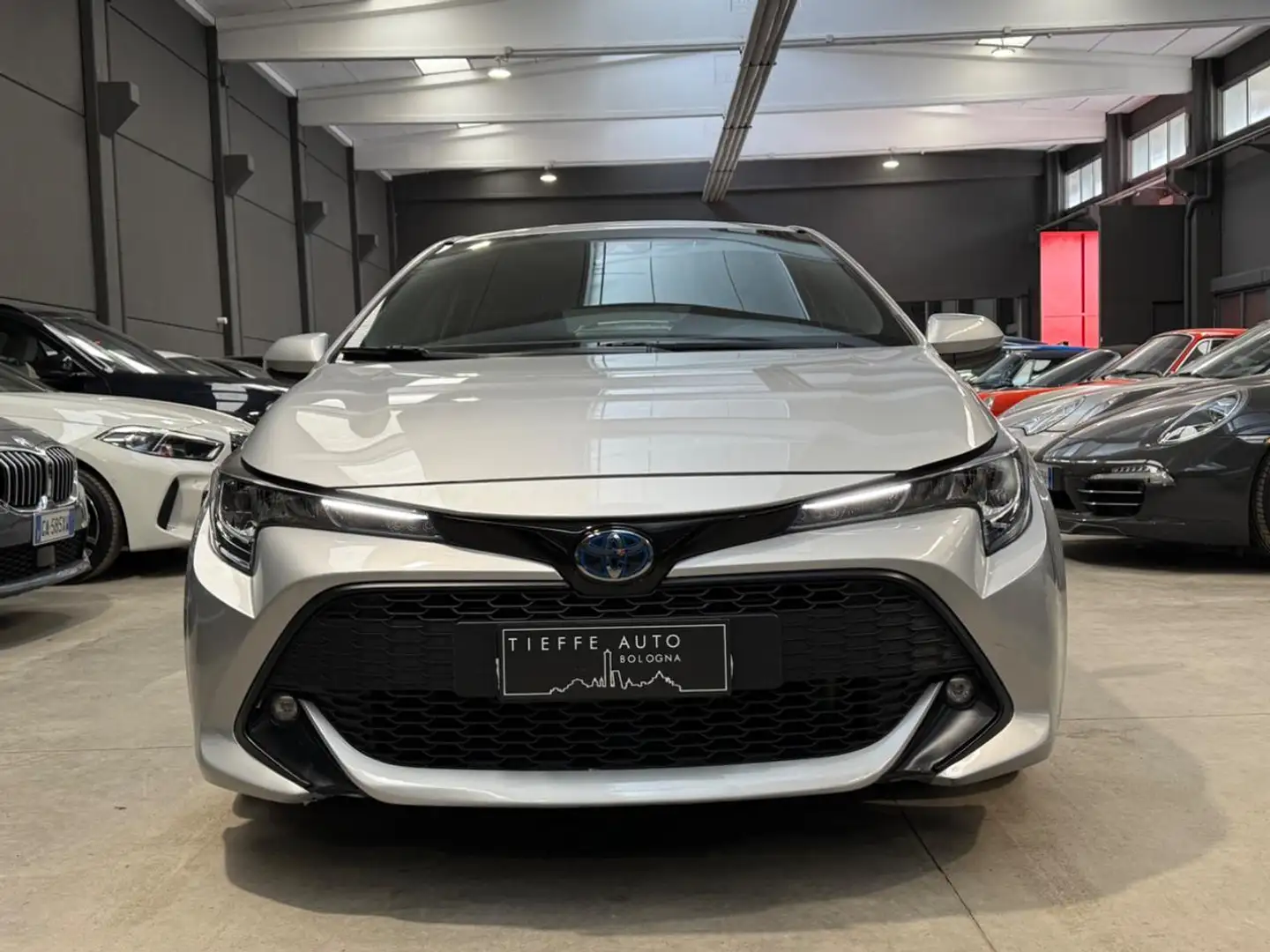 Toyota Corolla Touring Sports 1.8 Hybrid Business Argento - 2