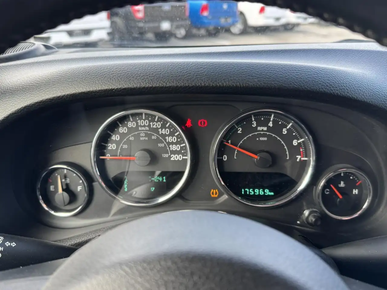Jeep Wrangler снимка Jeep Wrangler