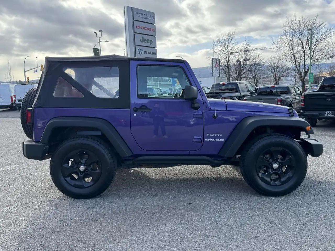 Jeep Wrangler снимка Jeep Wrangler
