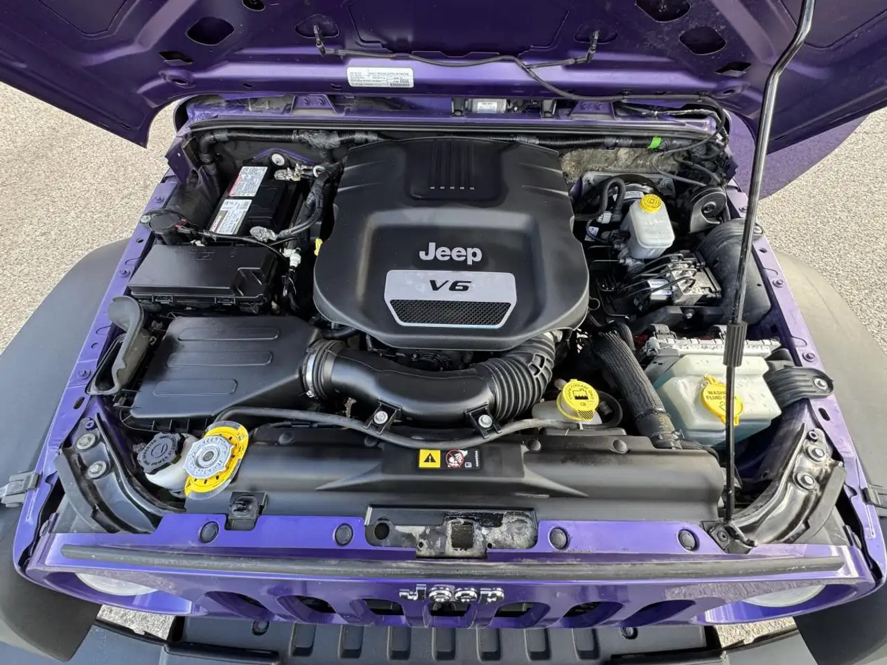 Jeep Wrangler снимка Jeep Wrangler