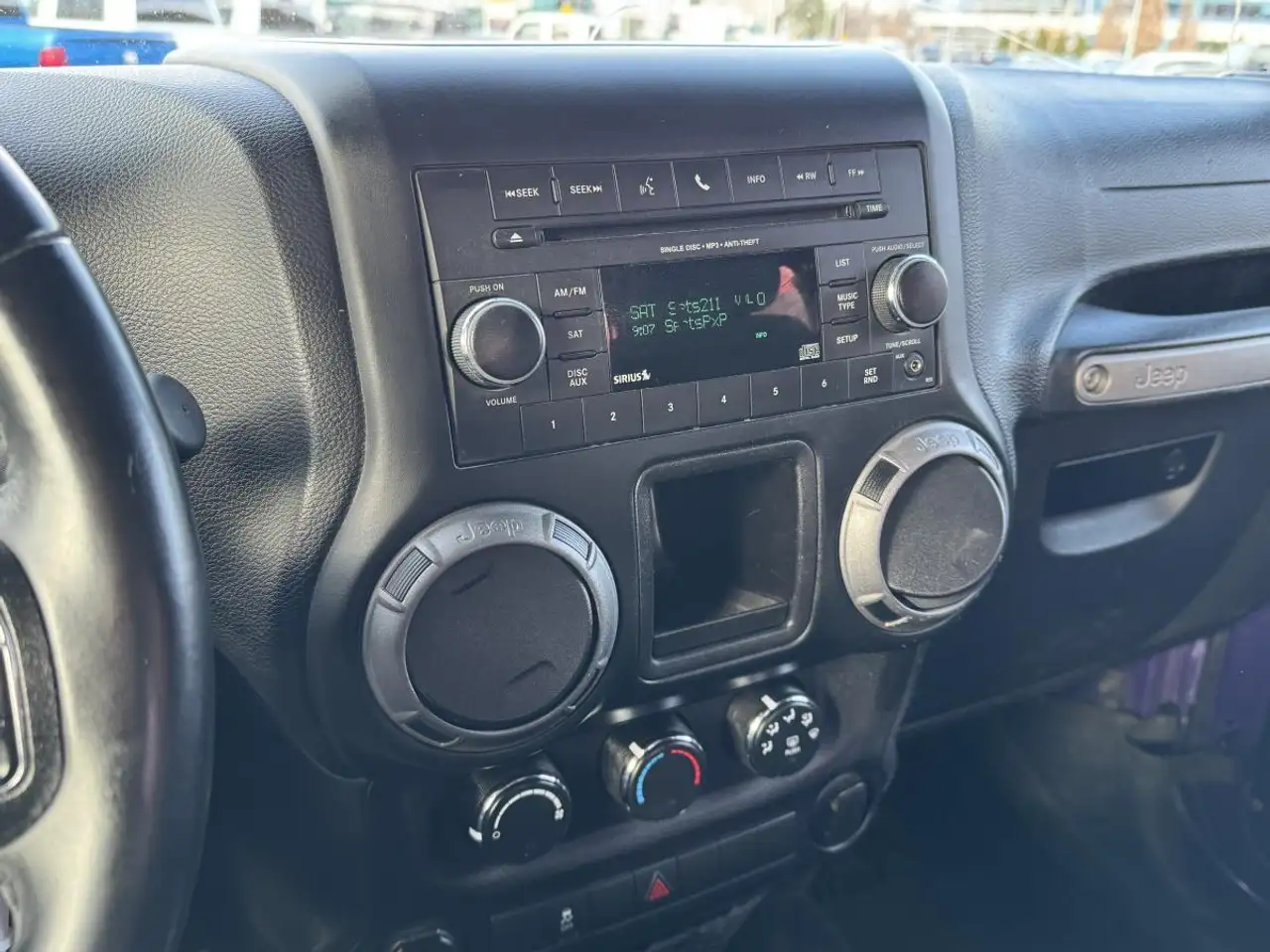 Jeep Wrangler снимка Jeep Wrangler