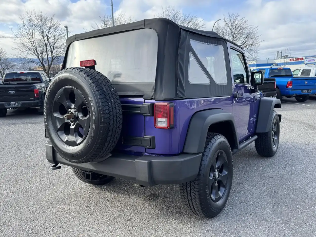 Jeep Wrangler снимка Jeep Wrangler