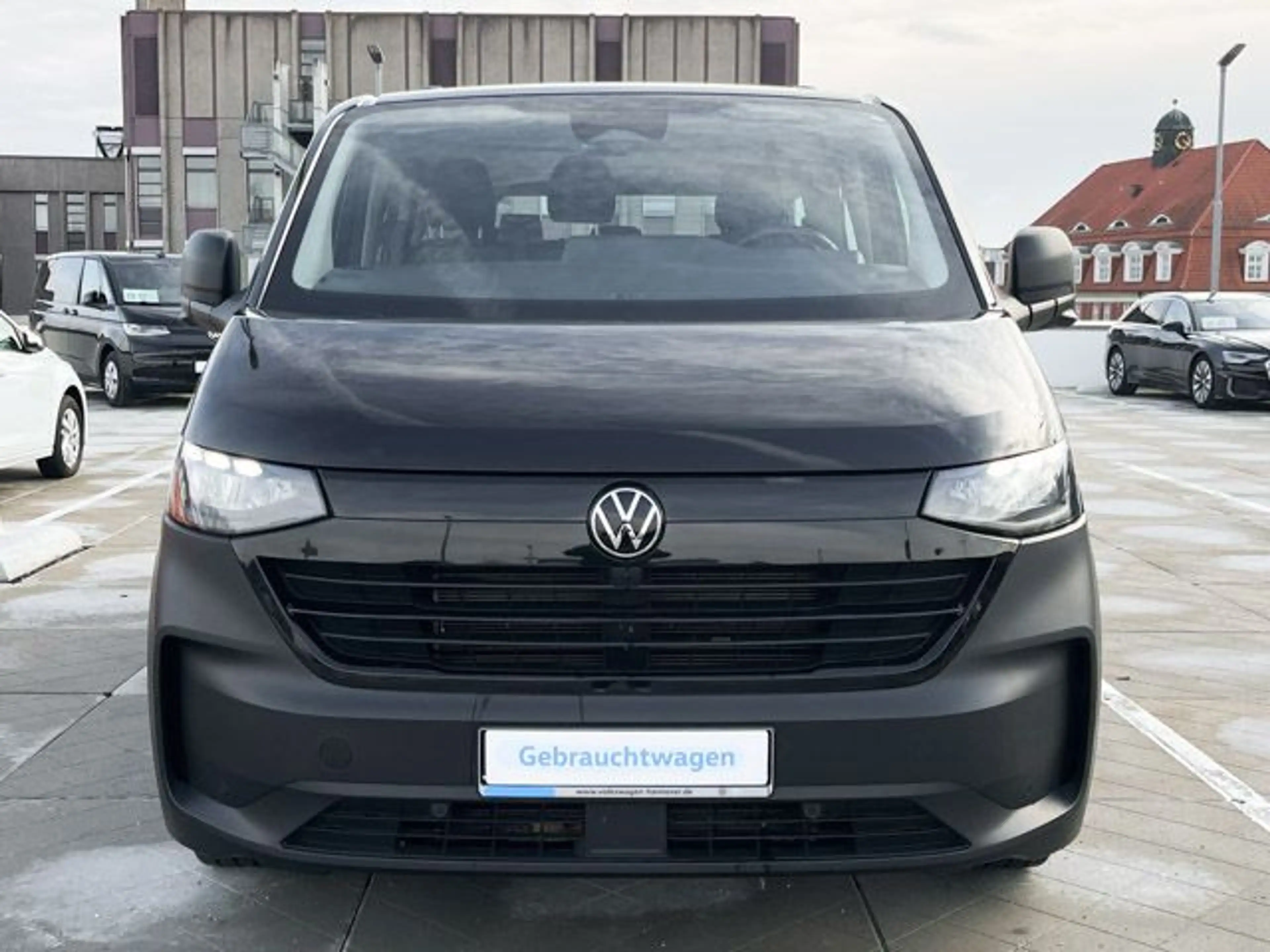 Volkswagen T7 Caravelle 2.0 TDI DSG Navi AHK LED RearView A — photo 8