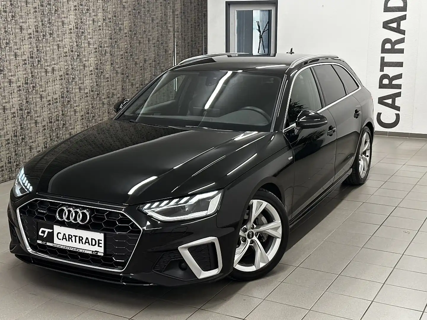 Audi A4 Avant 40 TFSI quattro S-line S-tronic Schwarz - 2