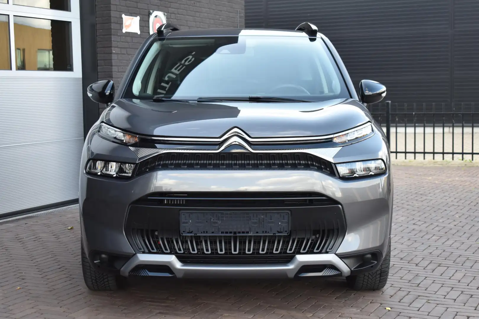 Citroen C3 Aircross 1.2 PureTech 130PK Aut. Plus | Navi | PDC | Incl. Grijs - 2