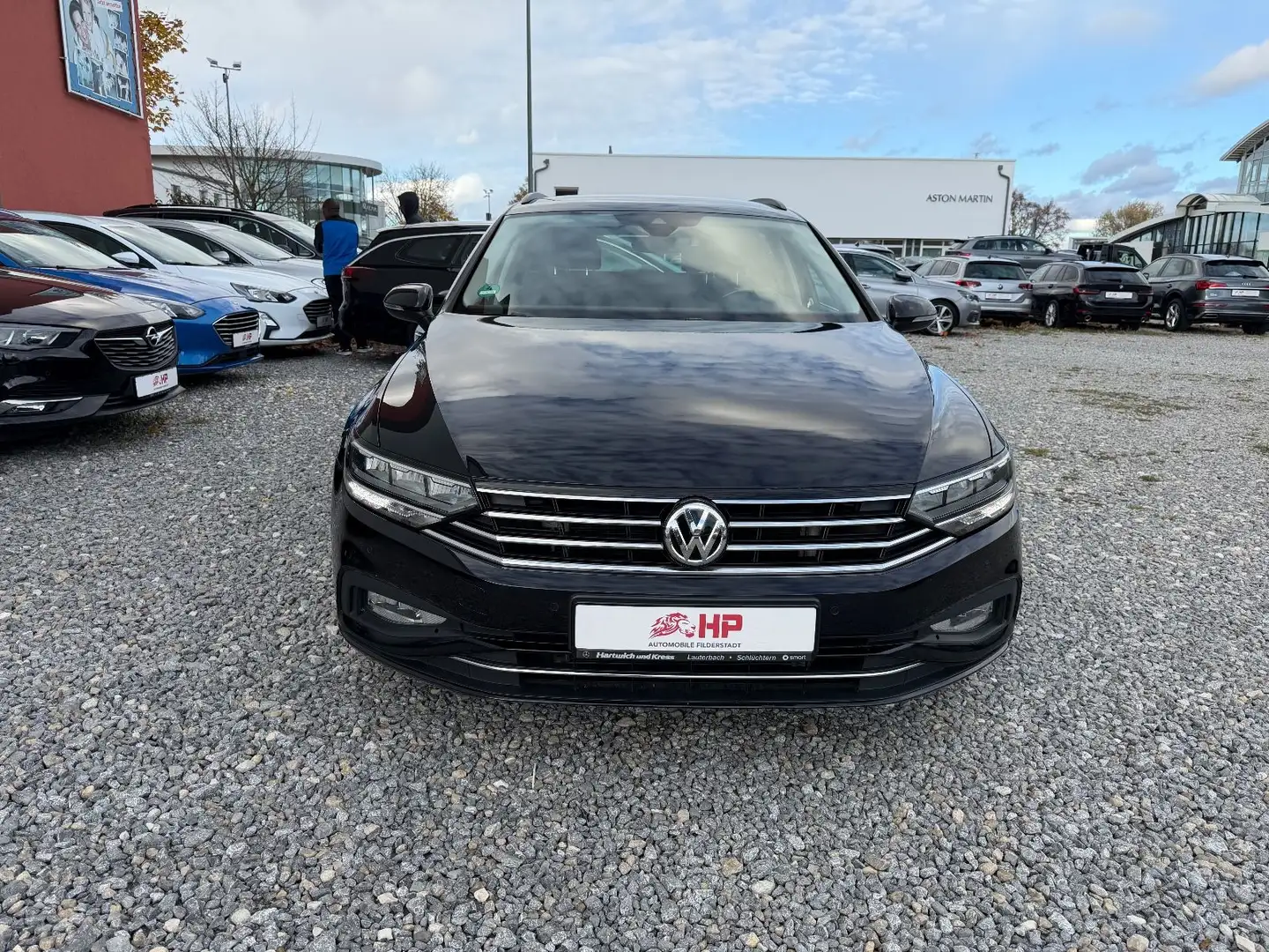 Volkswagen Passat Variant 2.0 TDI Business/AHK/LED/ACC Noir - 2