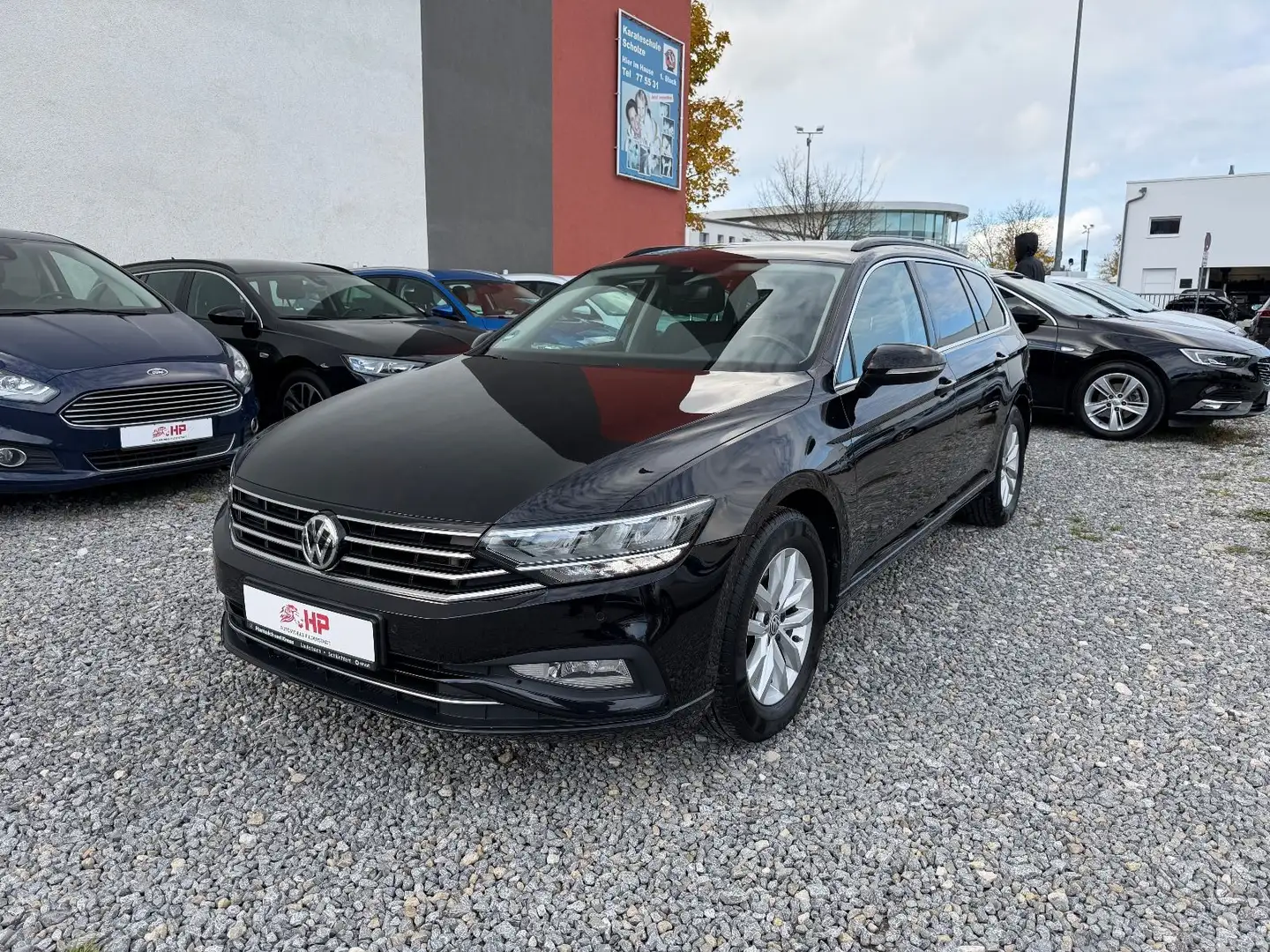 Volkswagen Passat Variant 2.0 TDI Business/AHK/LED/ACC Noir - 1
