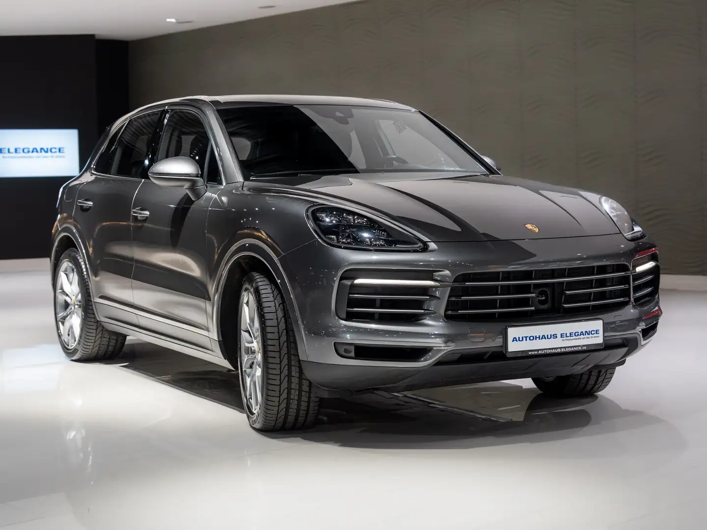 Porsche Cayenne *LIFT*MATRIX*BOSE*LEDER*PANO*SPORT-AUSPUFF Grigio - 2