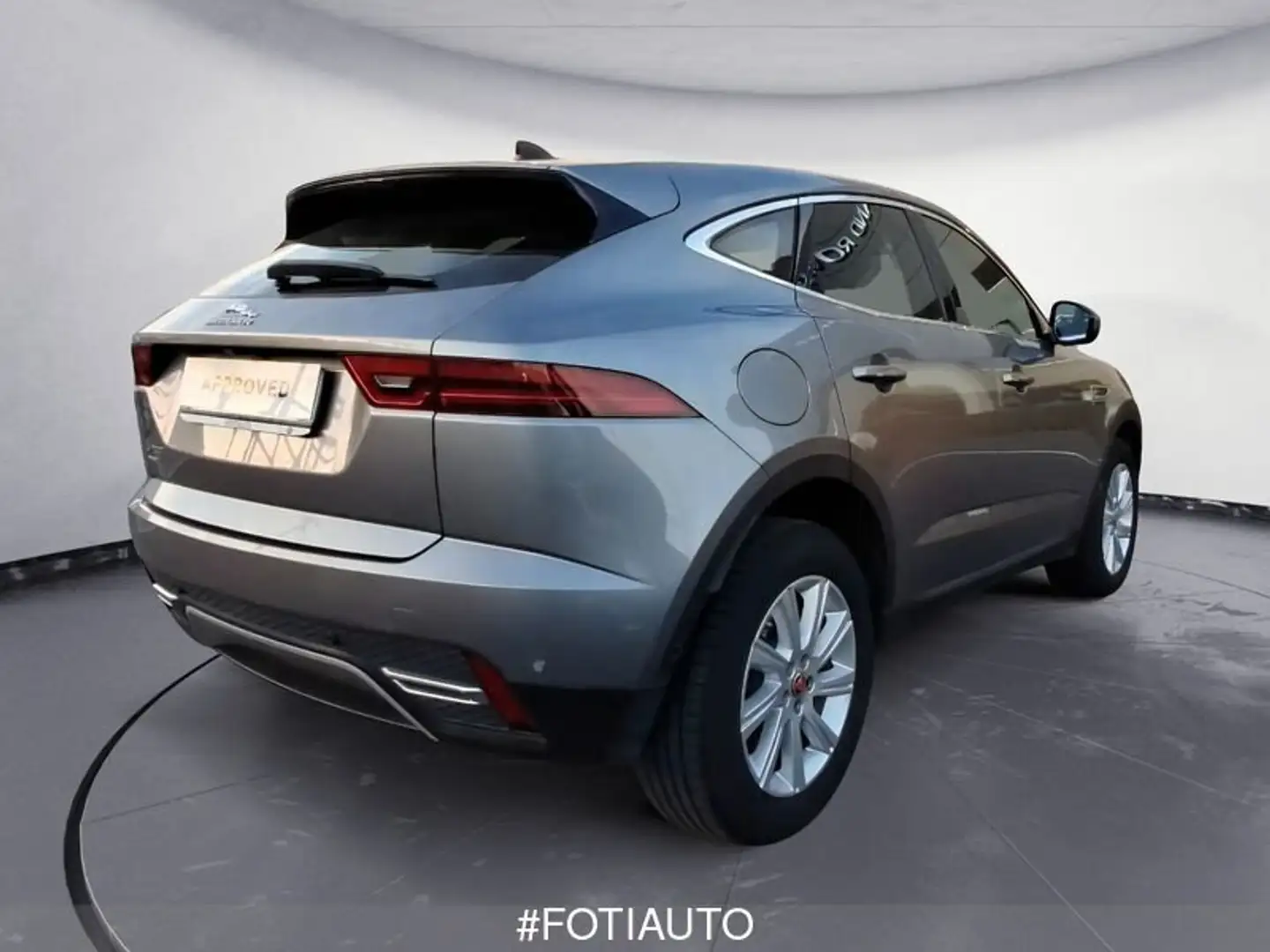 Jaguar E-Pace 2.0D I4 163 CV AWD Auto Gris - 2
