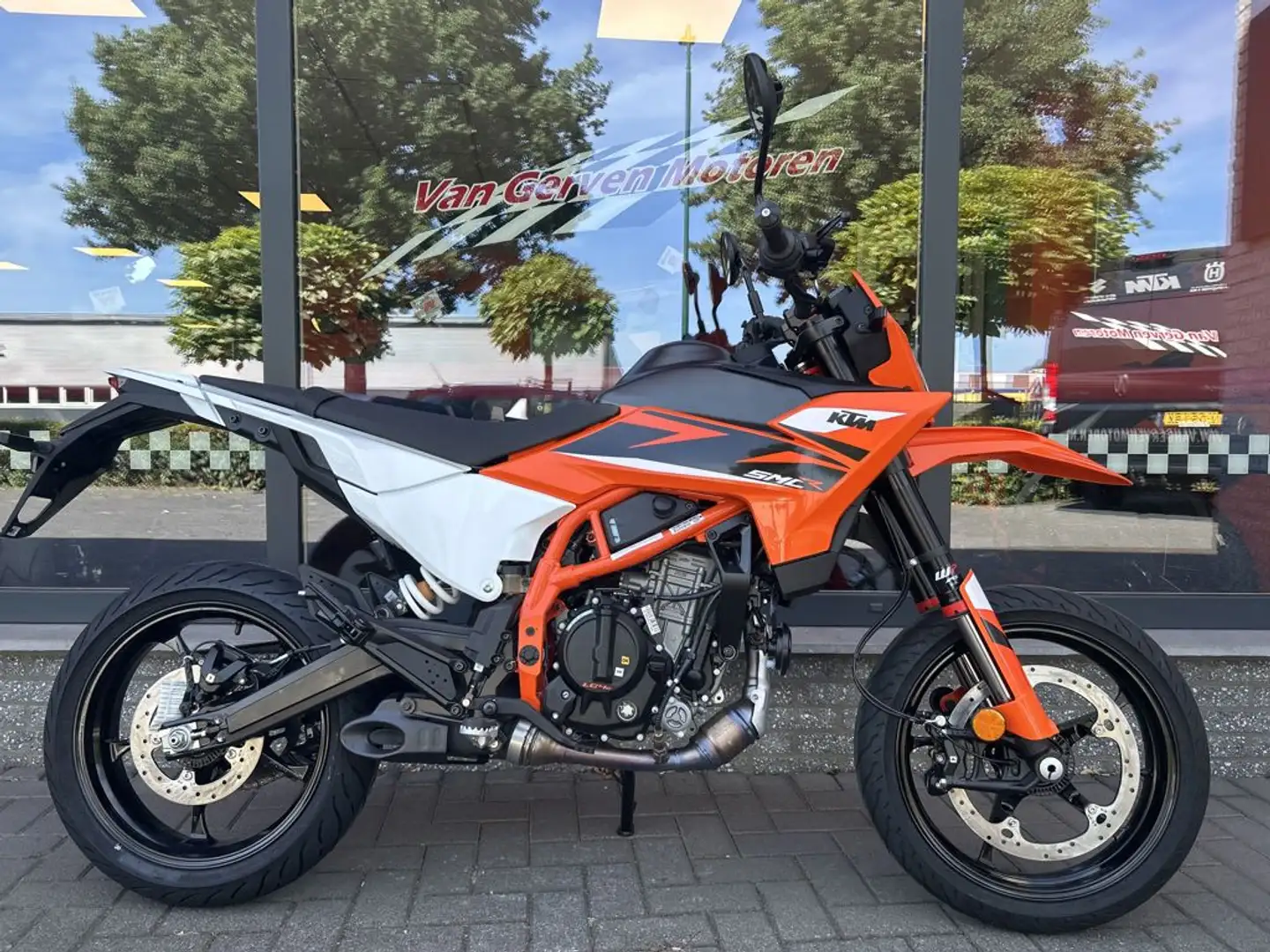 KTM 125 SMC R - 1