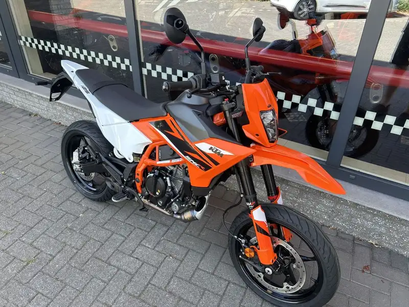 KTM 125 SMC R - foto 2