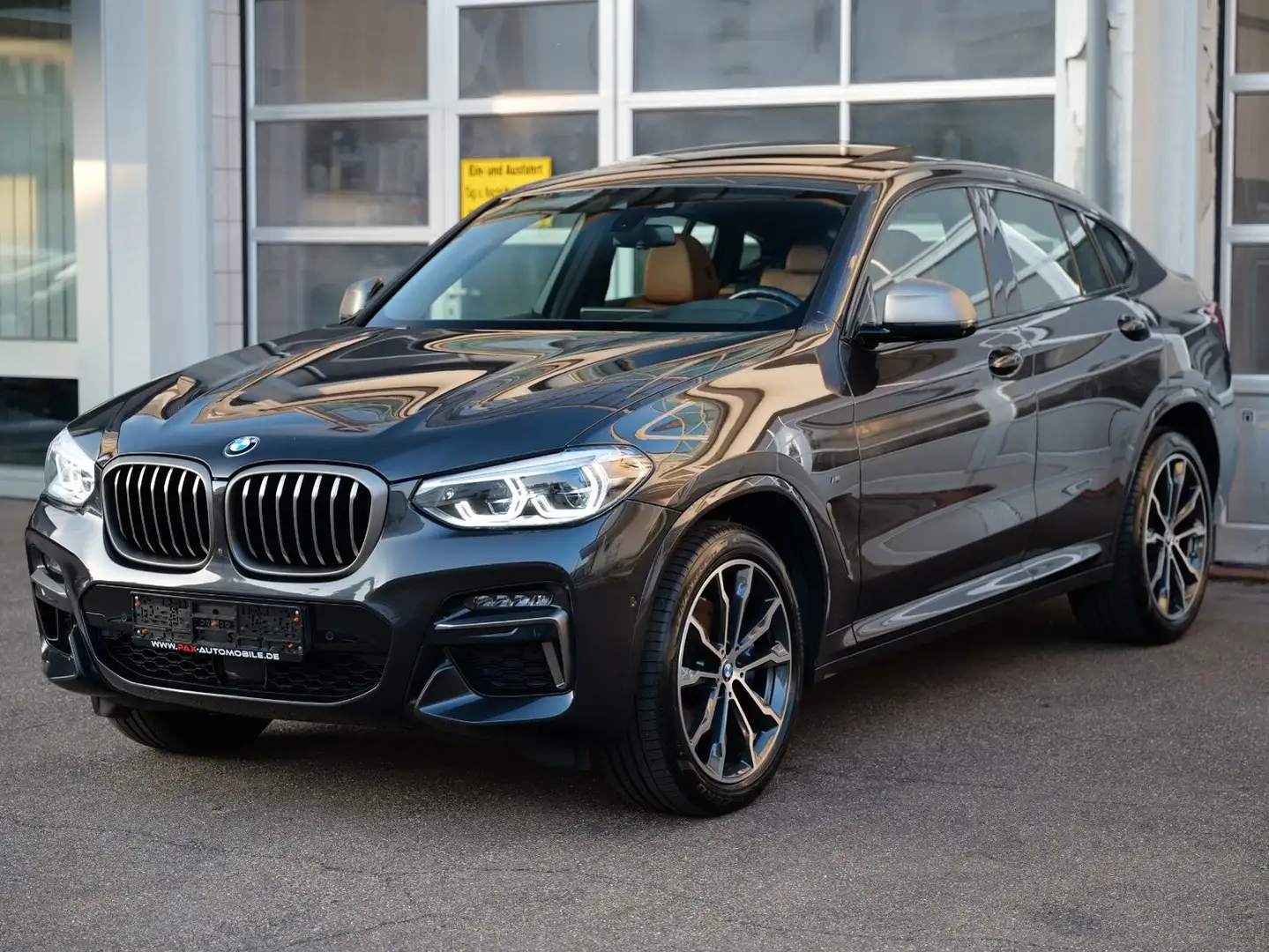BMW X4 M d PANO+STANDHZNG+aLED+ACC+HUD+360°+HARMAN Grijs - 2