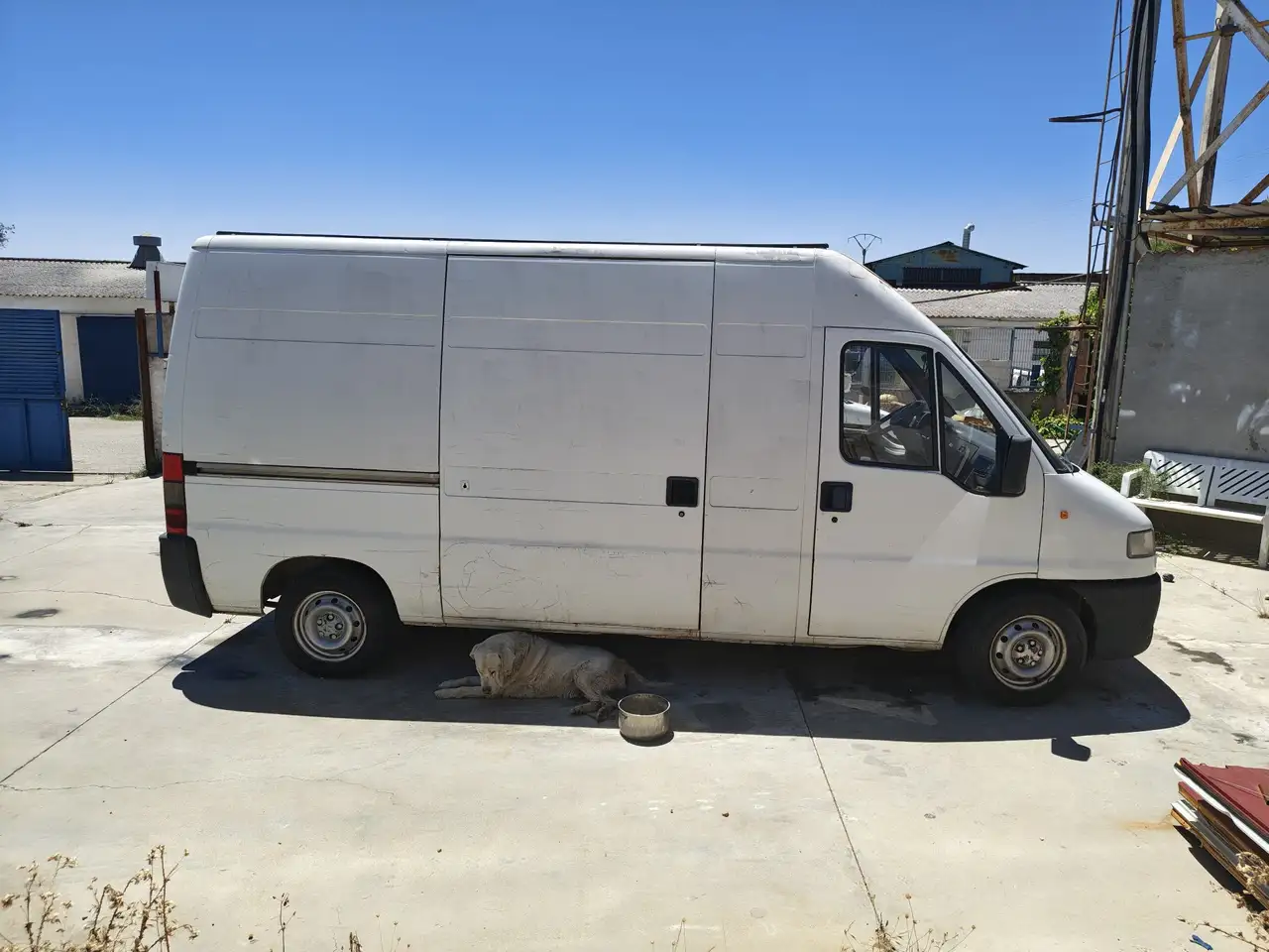Peugeot Boxer Furgón 2.5TD 1400 320 MH, foto 2
