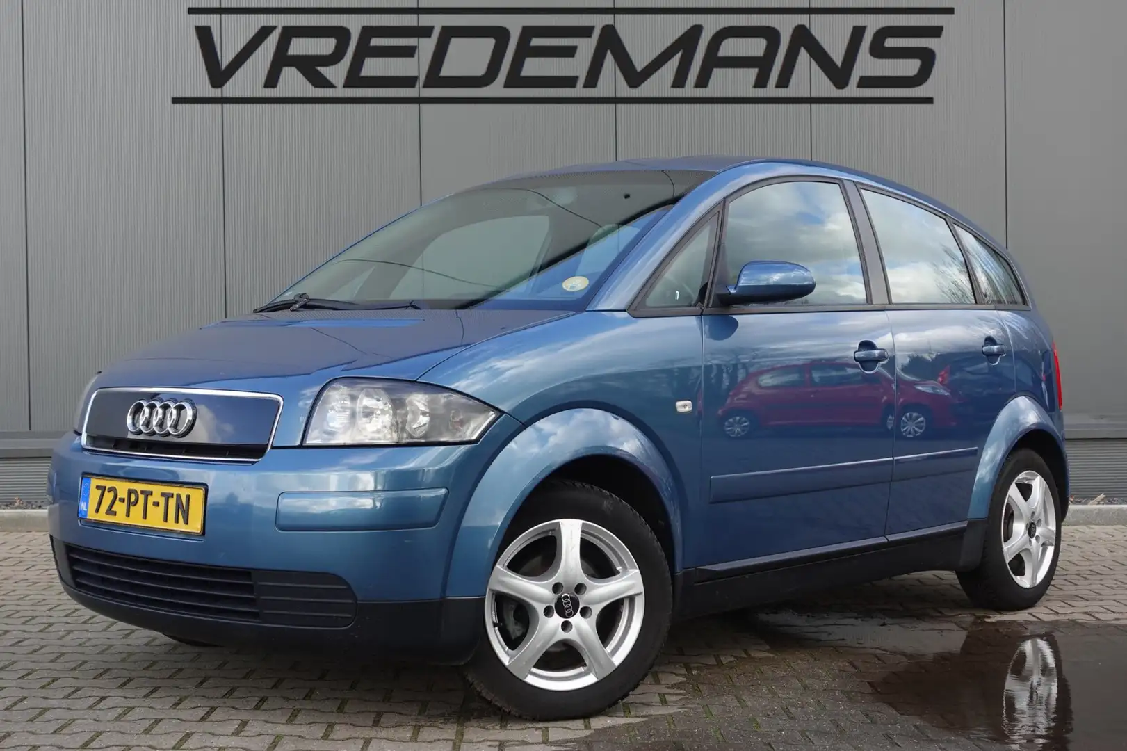 Audi A2 1.4 Pro Line Azul - 1