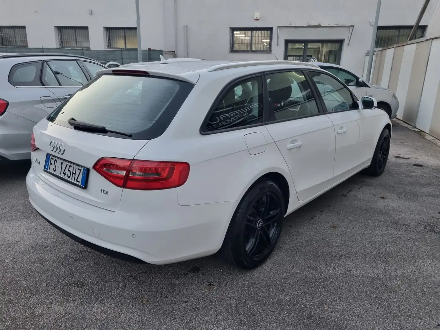 Audi A4 A4 IV 20 Avant 2.0 tdi Advanced 150cv multitronic Weiß - 2