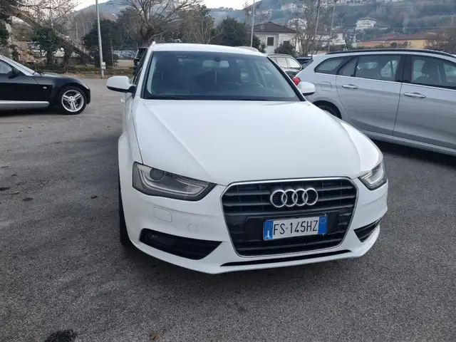 Audi A4 A4 IV 20 Avant  2.0 tdi Advanced 150cv multitronic