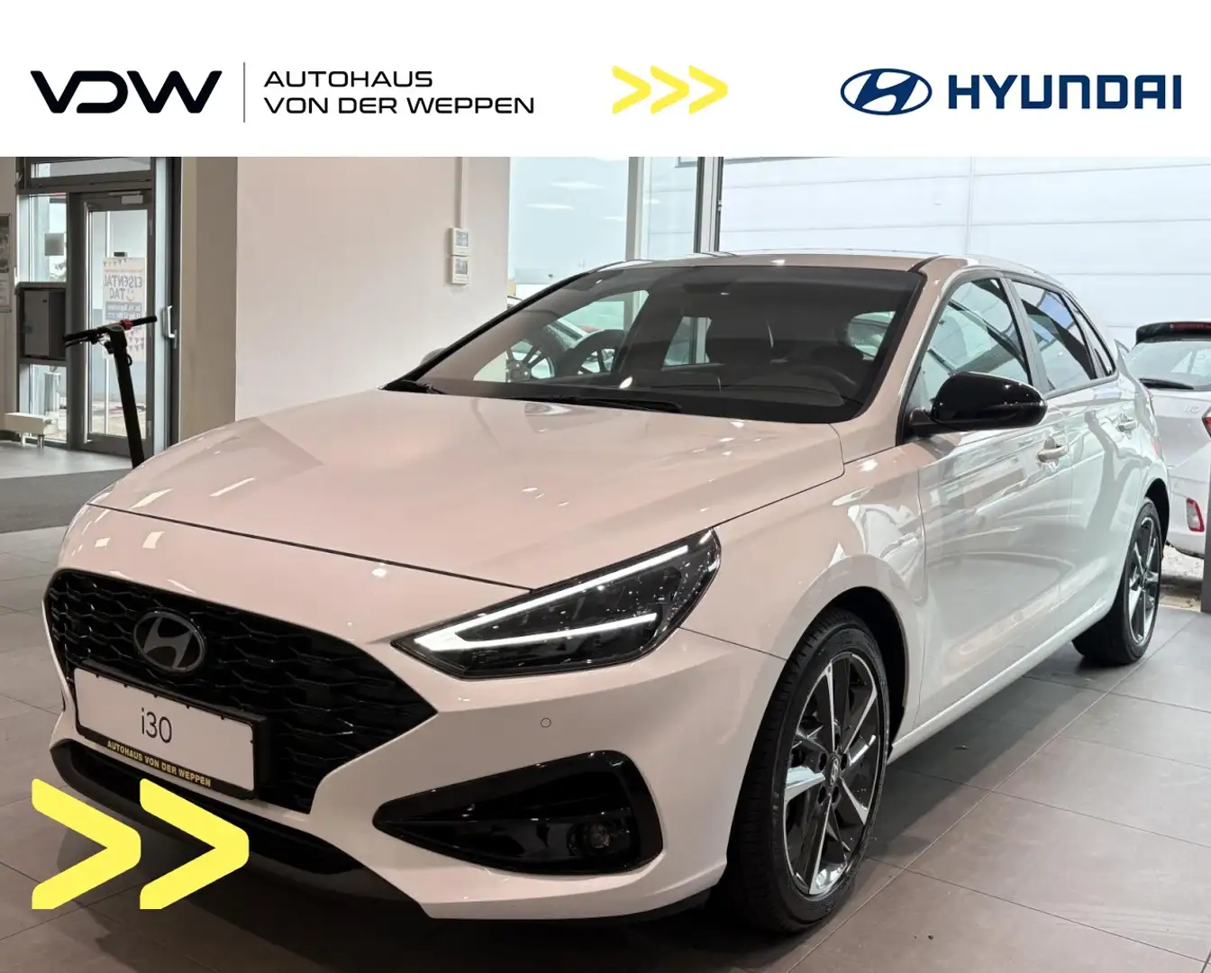 Hyundai i30 Advantage+Keyless!Totwinkelwarner!PLUS PAKET Weiß - 1