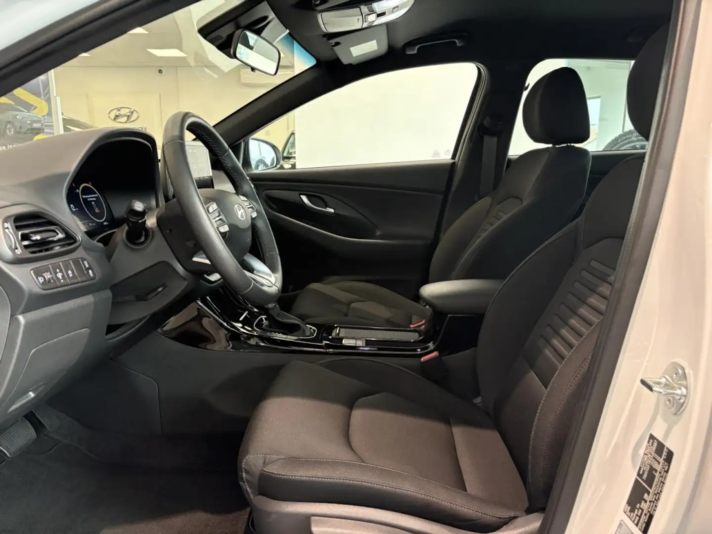 Hyundai i30 Advantage+Keyless!Totwinkelwarner!PLUS PAKET Weiß - 2