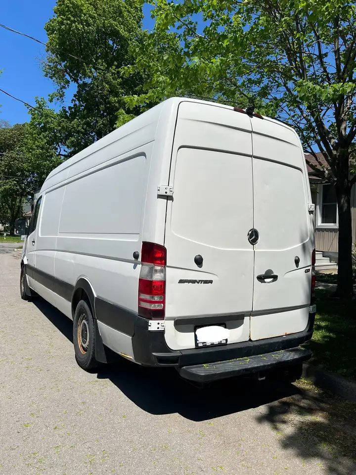 Mercedes-Benz Sprinter снимка Mercedes-Benz Sprinter