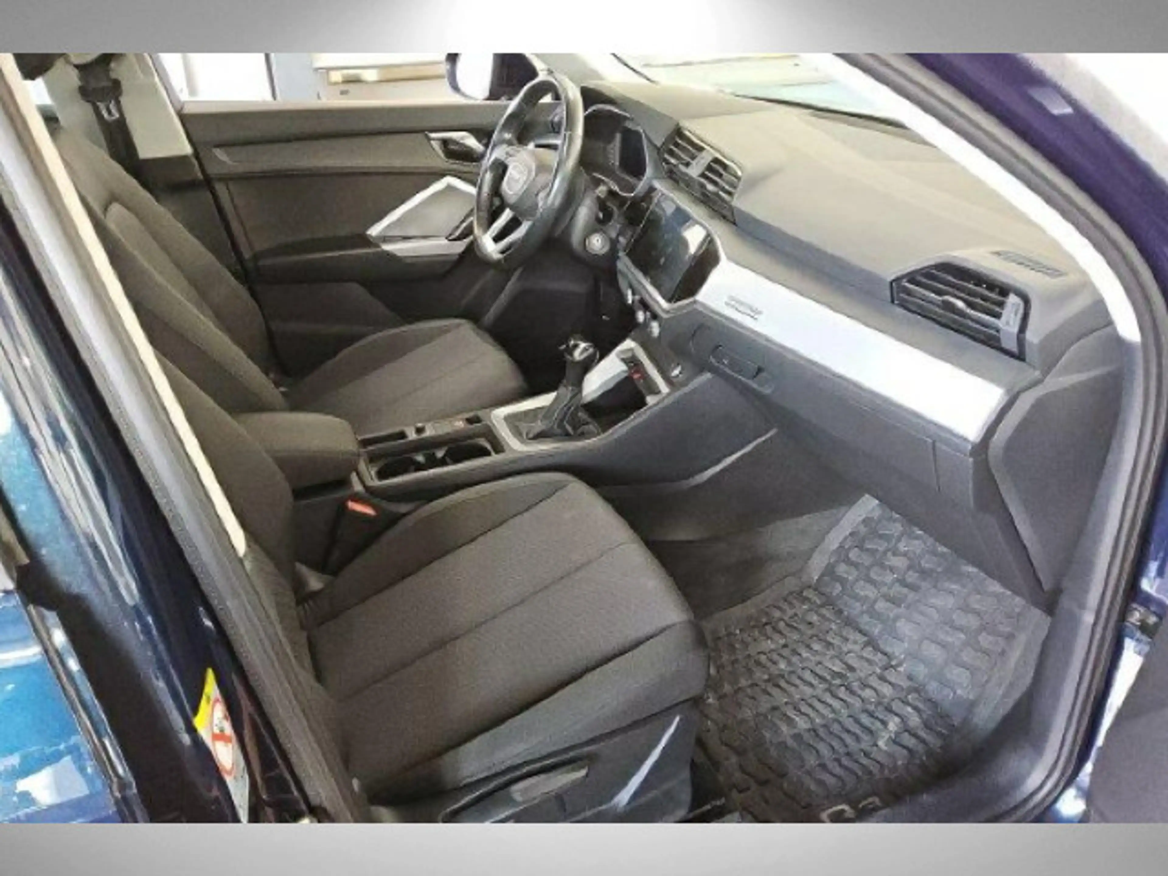 Audi Q3 advanced 40TFSI quattro MATRIX AHK RFK PDC VC — photo 6