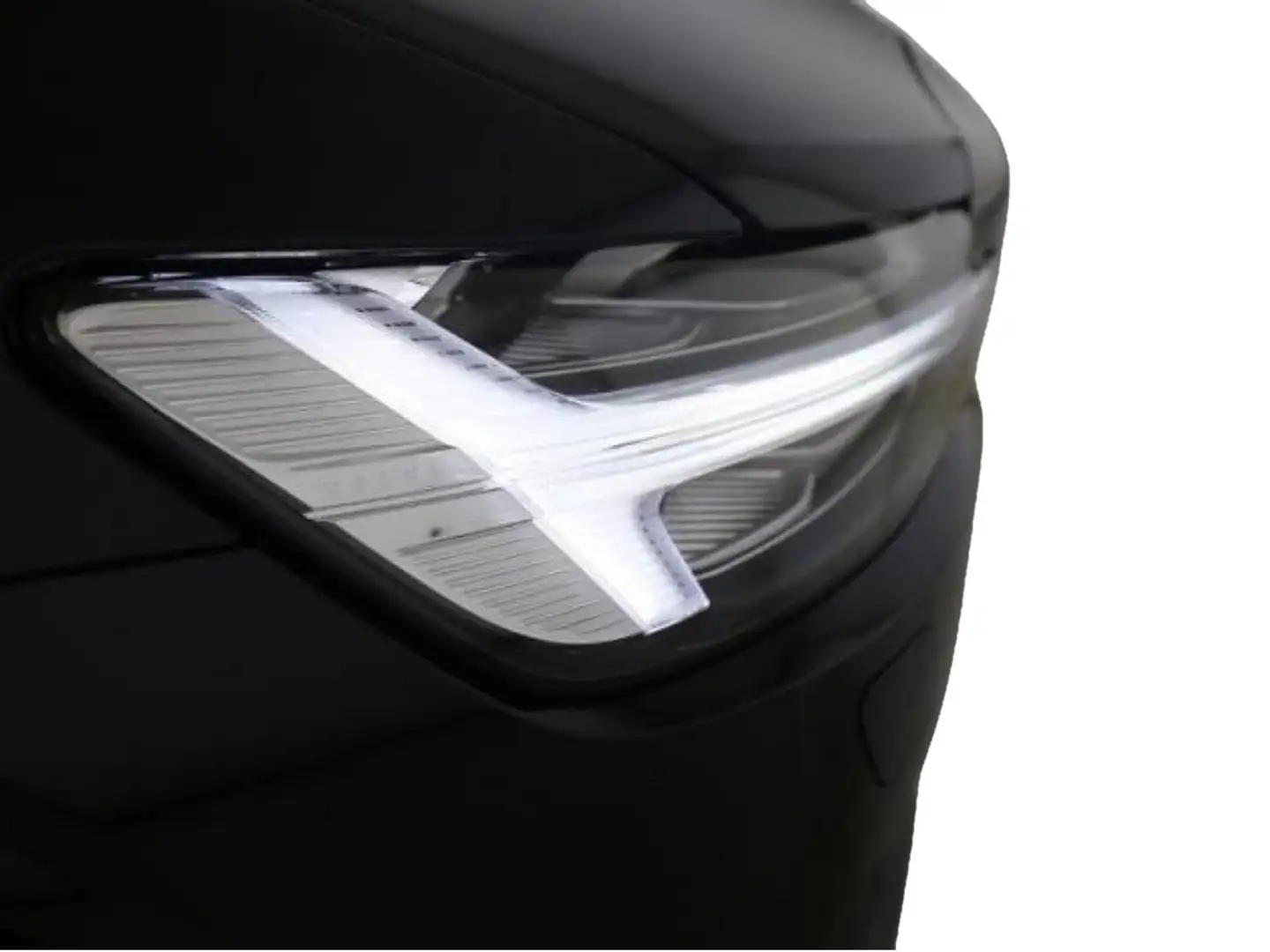 Volvo V60 T6 Ultra Bright Recharge Plug-In Hybrid AWD Schwarz - 2