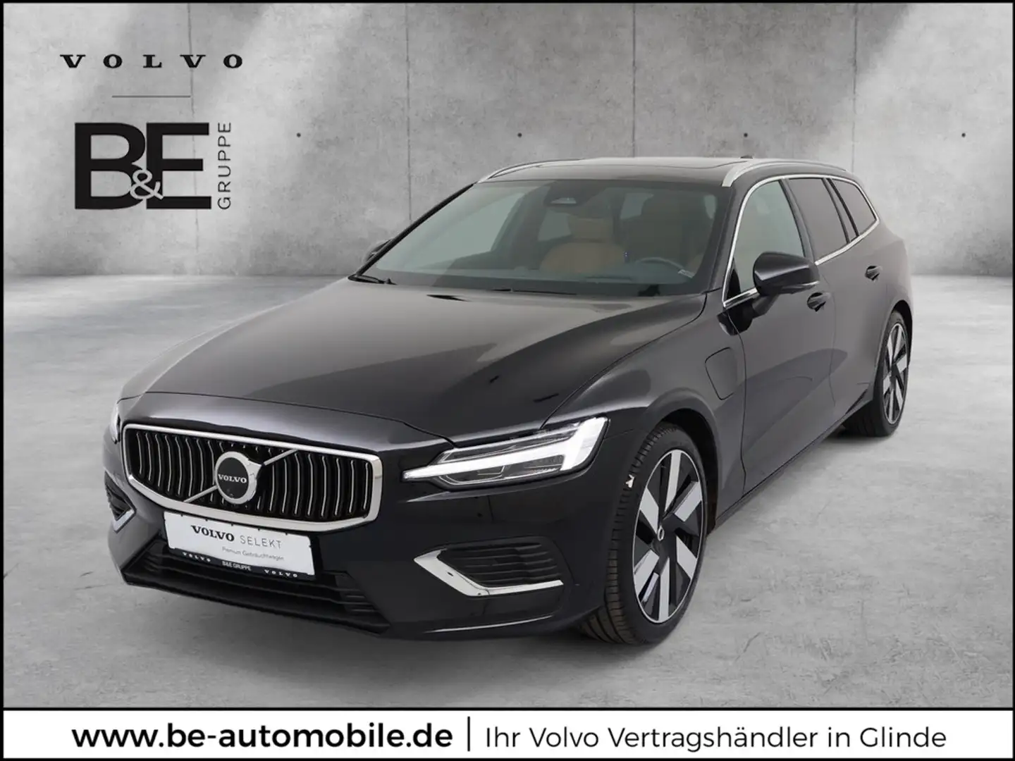 Volvo V60 T6 Ultra Bright Recharge Plug-In Hybrid AWD Schwarz - 1