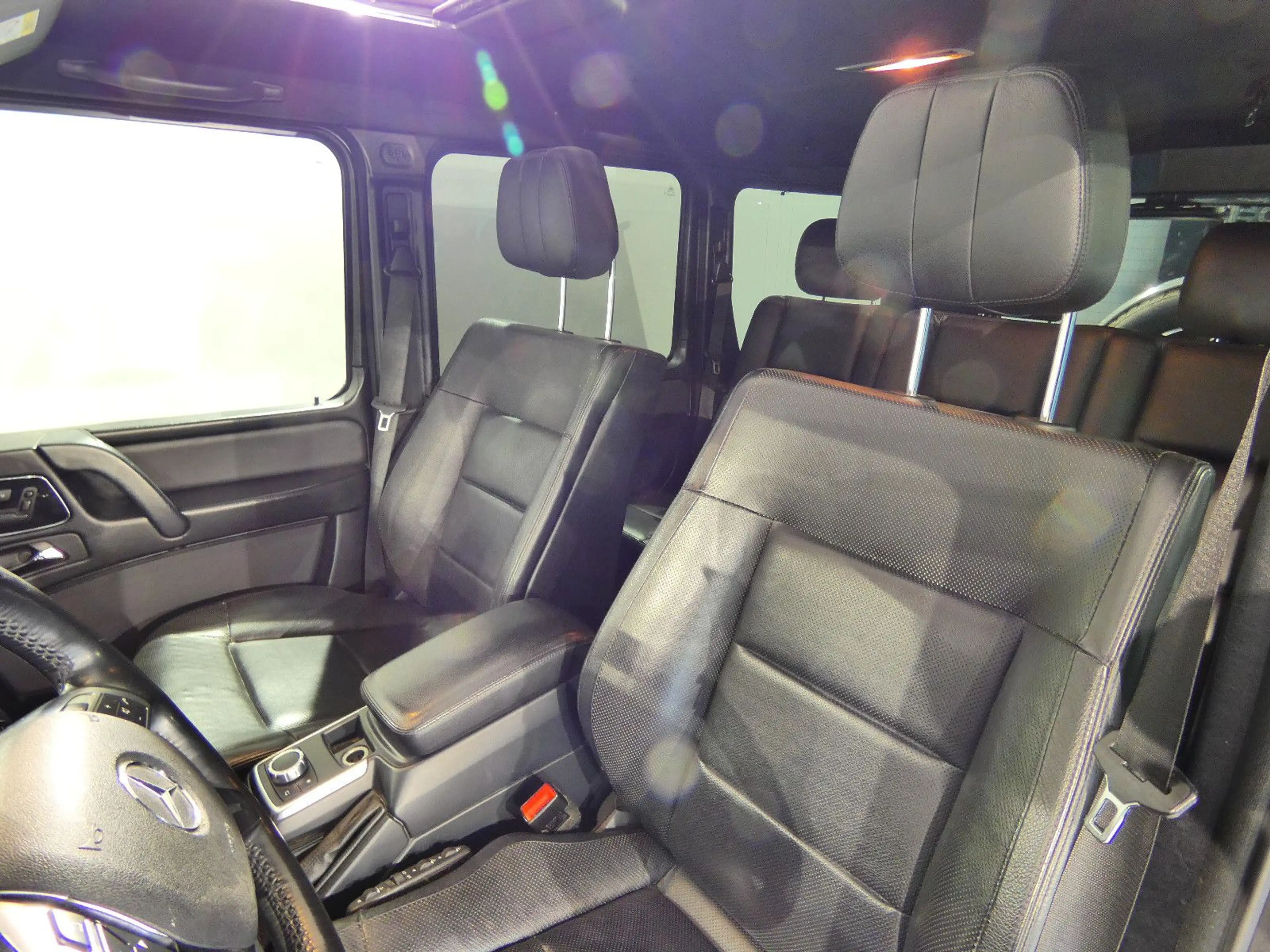 Mercedes-Benz G 350 d AMG Standh./Kamera/Schiebedach/AHK/H&K — photo 11
