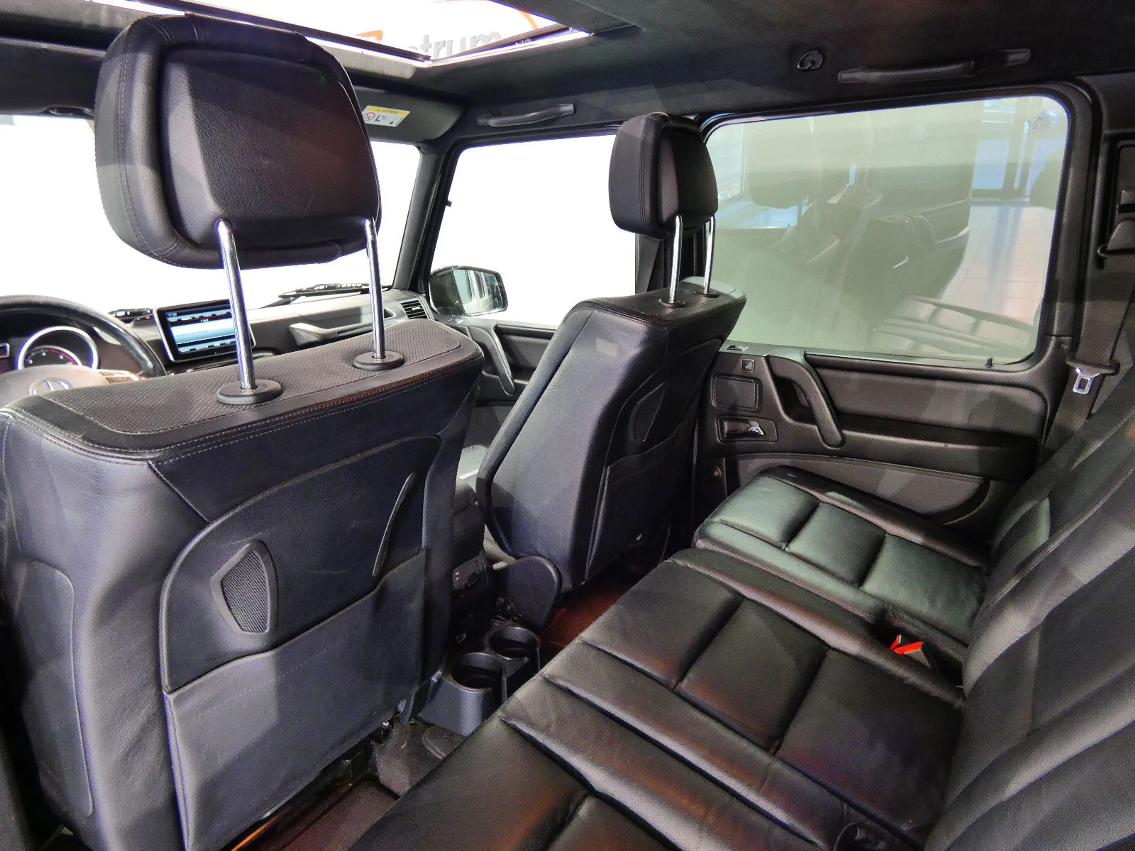 Mercedes-Benz G 350 d AMG Standh./Kamera/Schiebedach/AHK/H&K — photo 15