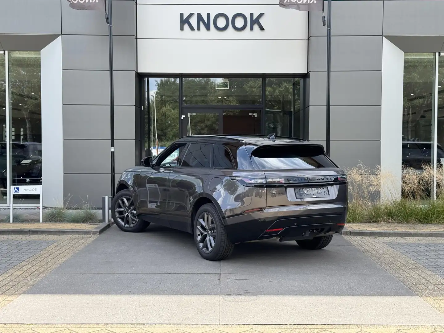 Land Rover Range Rover Velar P400e AWD Dynamic SE PHEV Szürke - 2