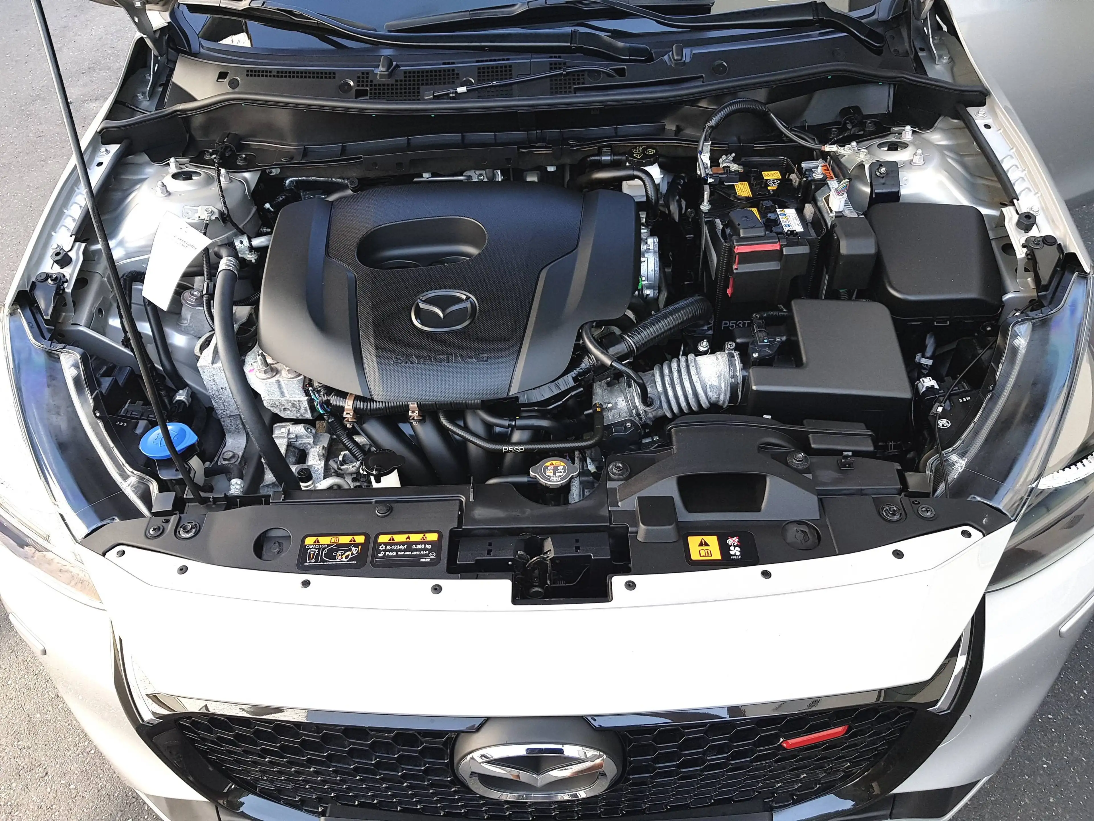 Mazda 2 Homura LED Navi App-Link RückfCam Tempomat — photo 7