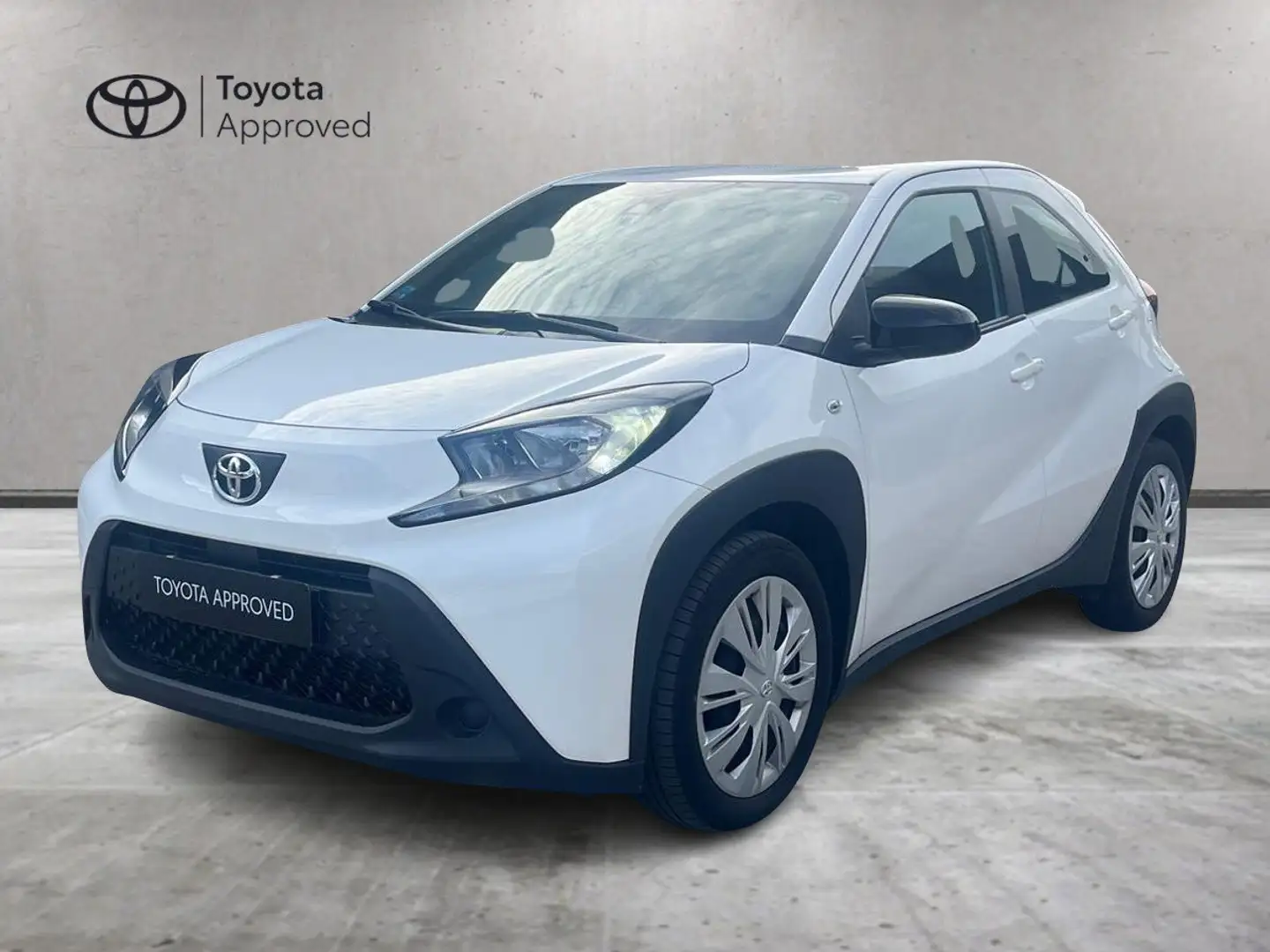 Toyota Aygo X Aygo X 1.0 Active 72cv s-cvt Bianco - 1