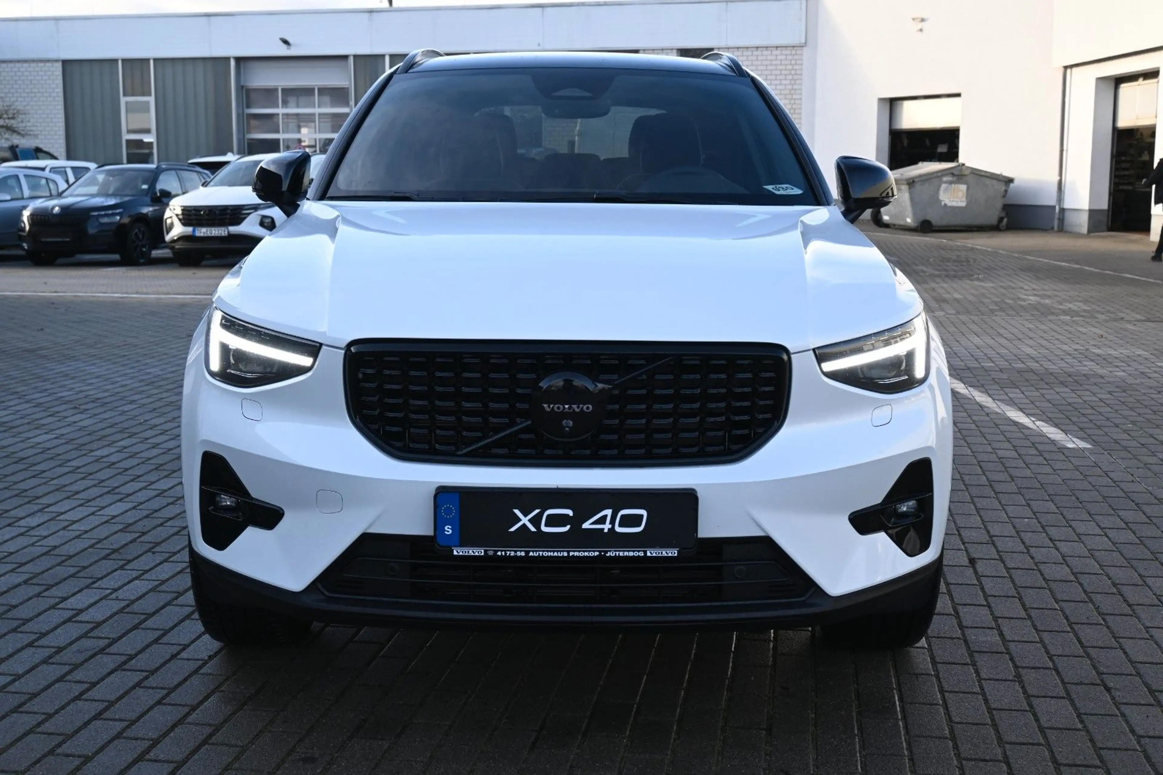 Volvo XC40 B4 DKG Plus Black Edition*STDHZG*360*ACC — photo 8