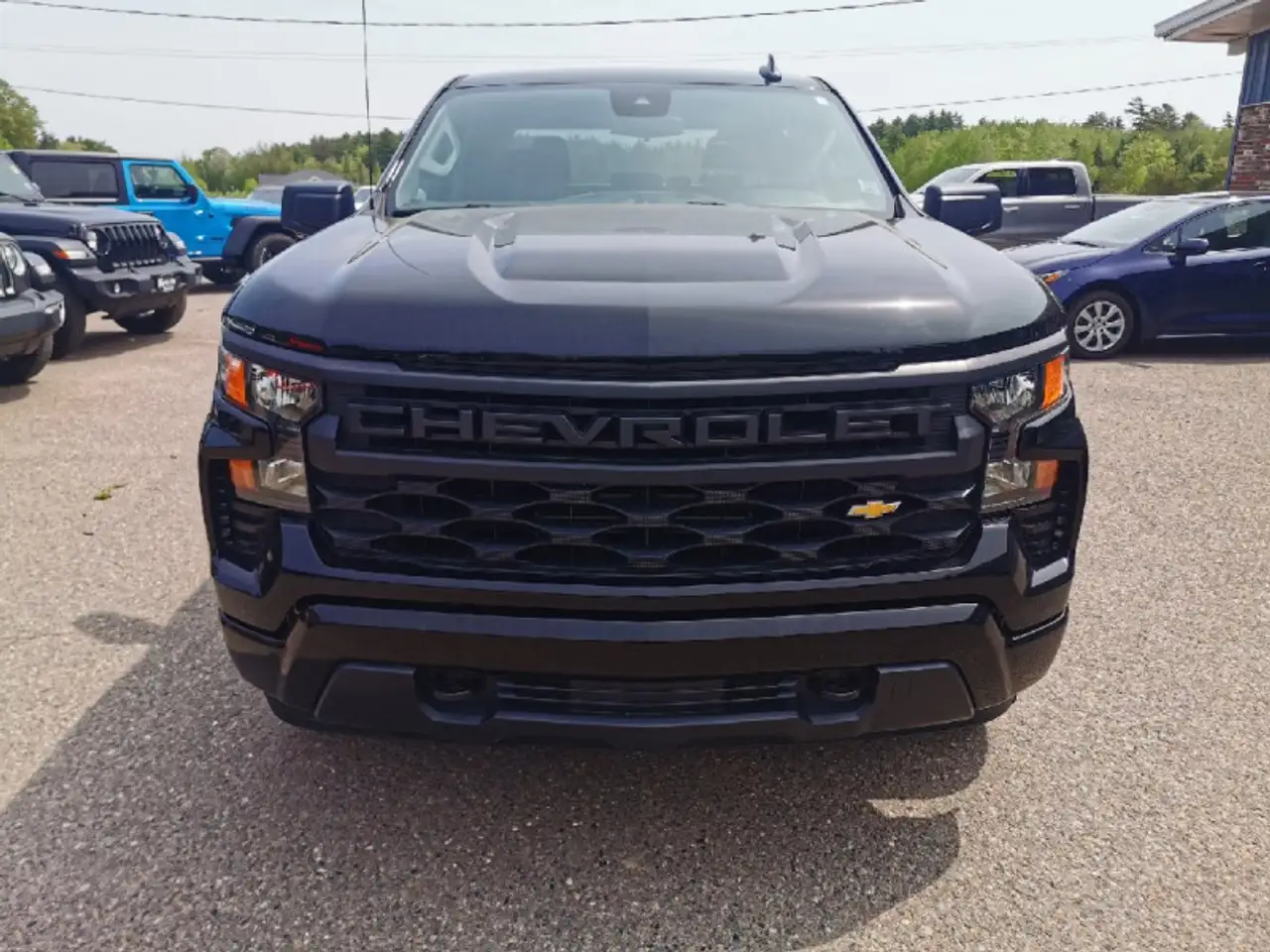 Chevrolet Silverado 1500 снимка Chevrolet Silverado 1500
