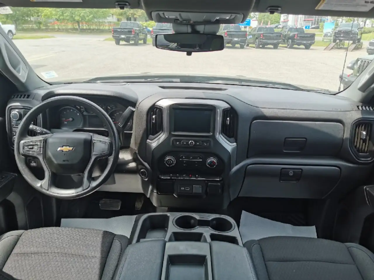 Chevrolet Silverado 1500 снимка Chevrolet Silverado 1500