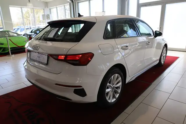 Audi A3 view 7
