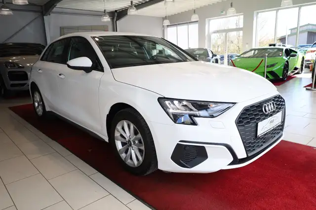 Audi A3 view 9