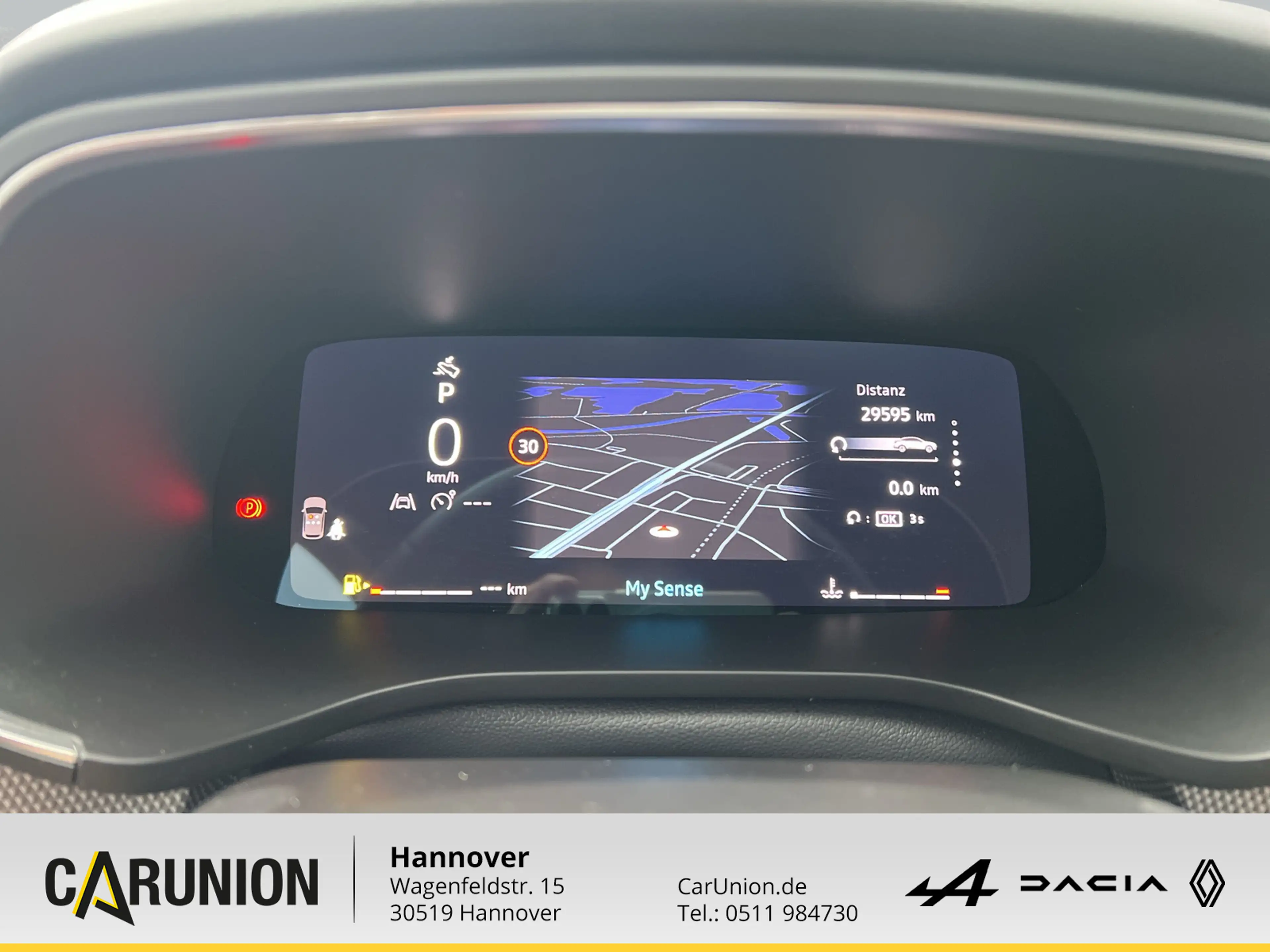 Renault Arkana TECHNO Mild Hybrid 140 EDC — photo 10