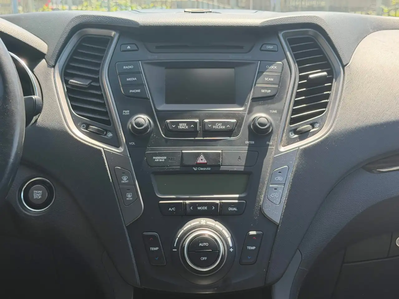 Hyundai SANTA FE photo Hyundai SANTA FE