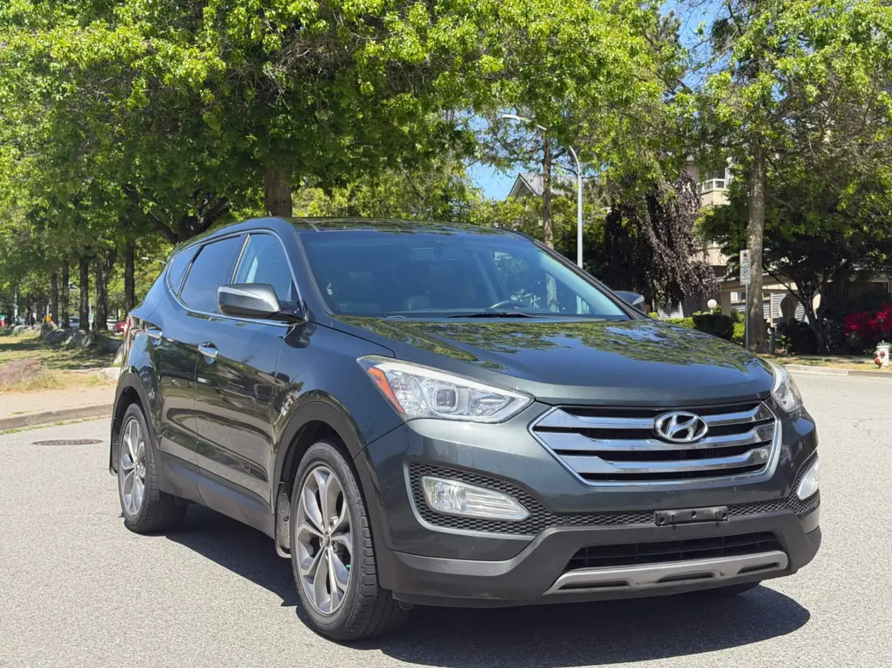 Hyundai SANTA FE photo Hyundai SANTA FE