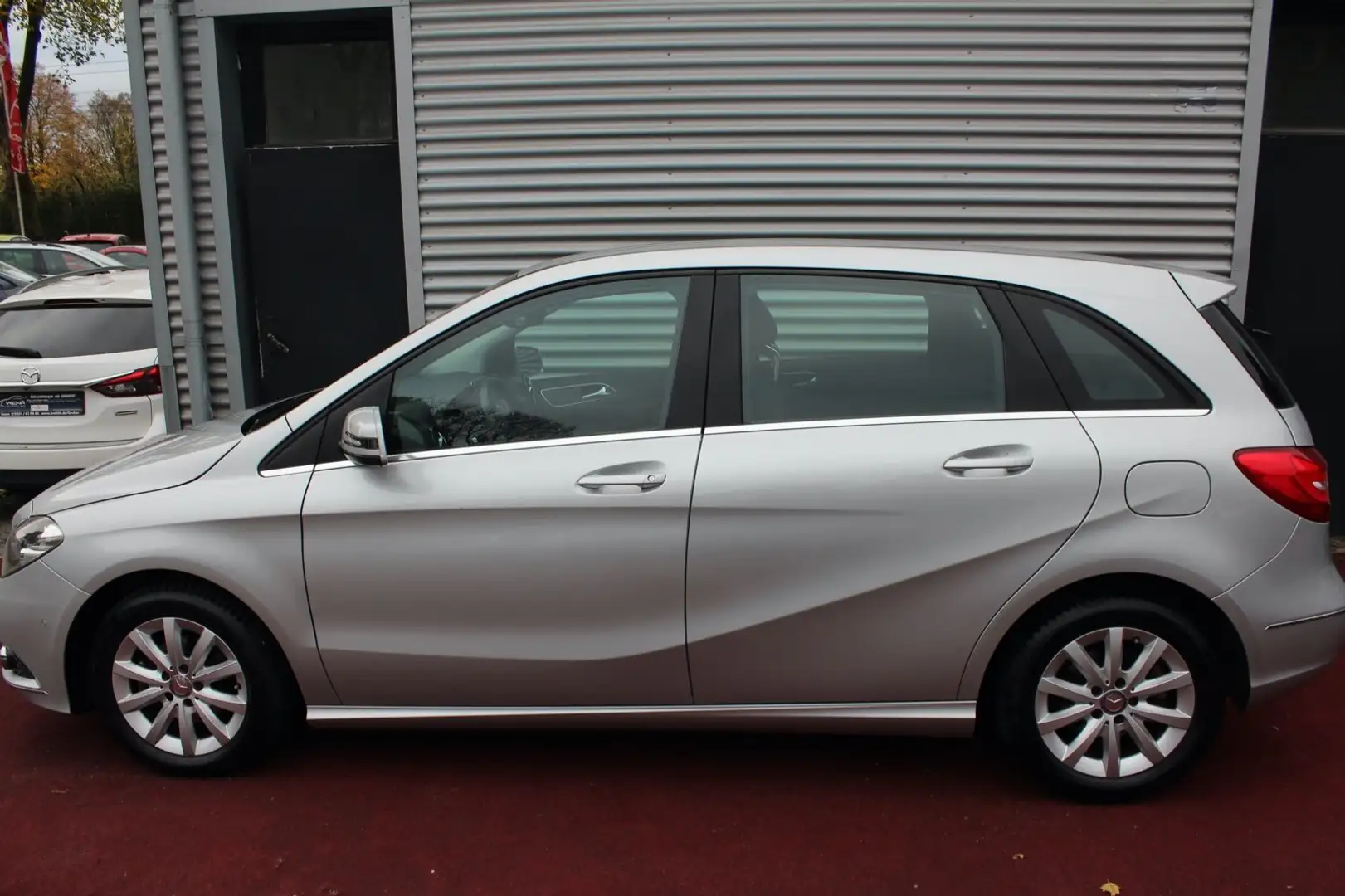 Mercedes-Benz B 180 BlueEfficiency KLIMA NAVI PDC ALU 2.Hd Argent - 2
